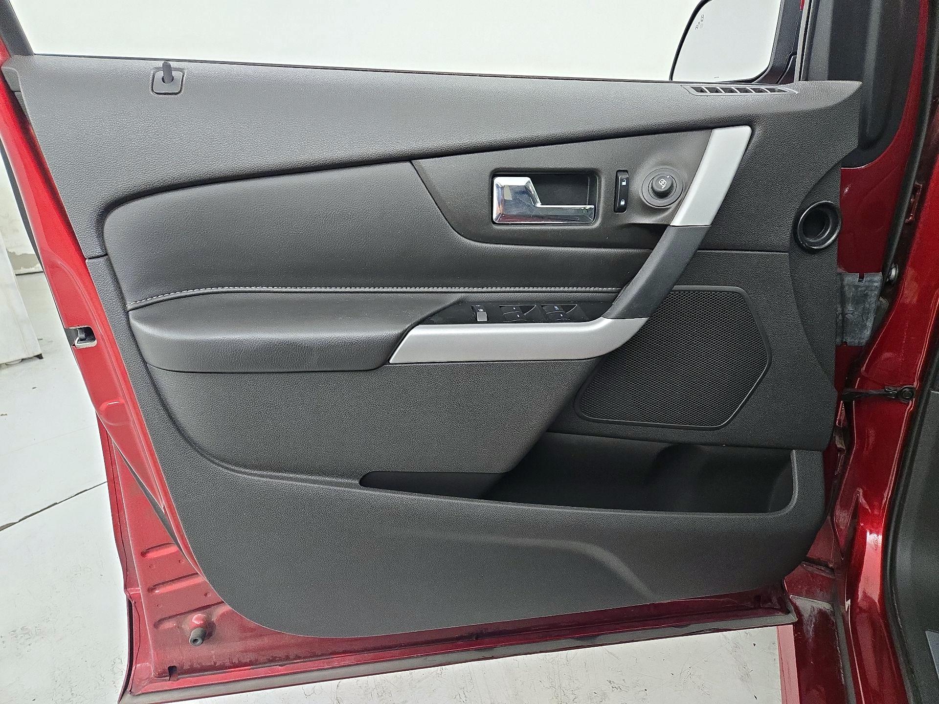 Thumbnail: 2014 Ford Edge - 12