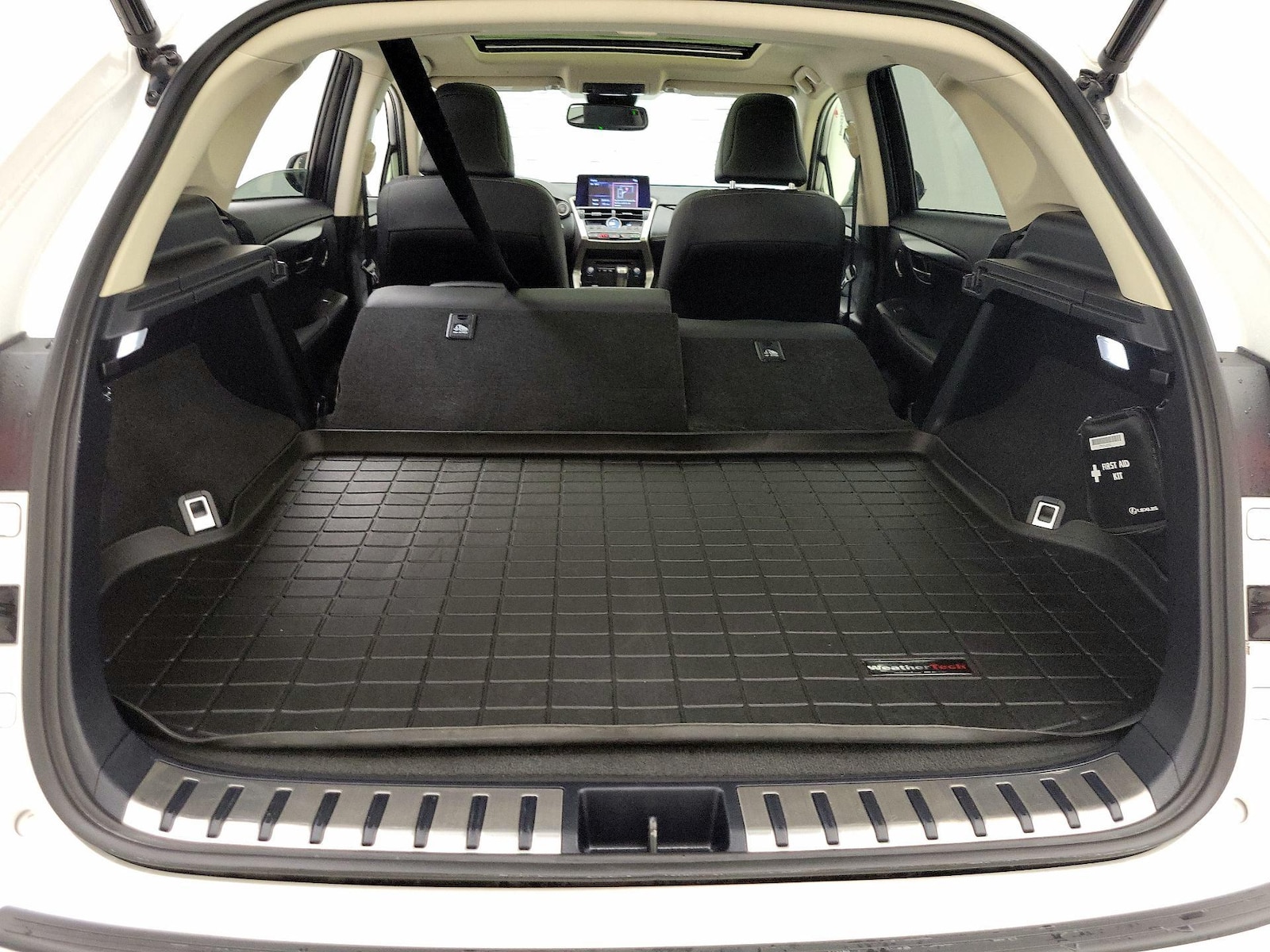 2021 Lexus NX 300 - Photo 23