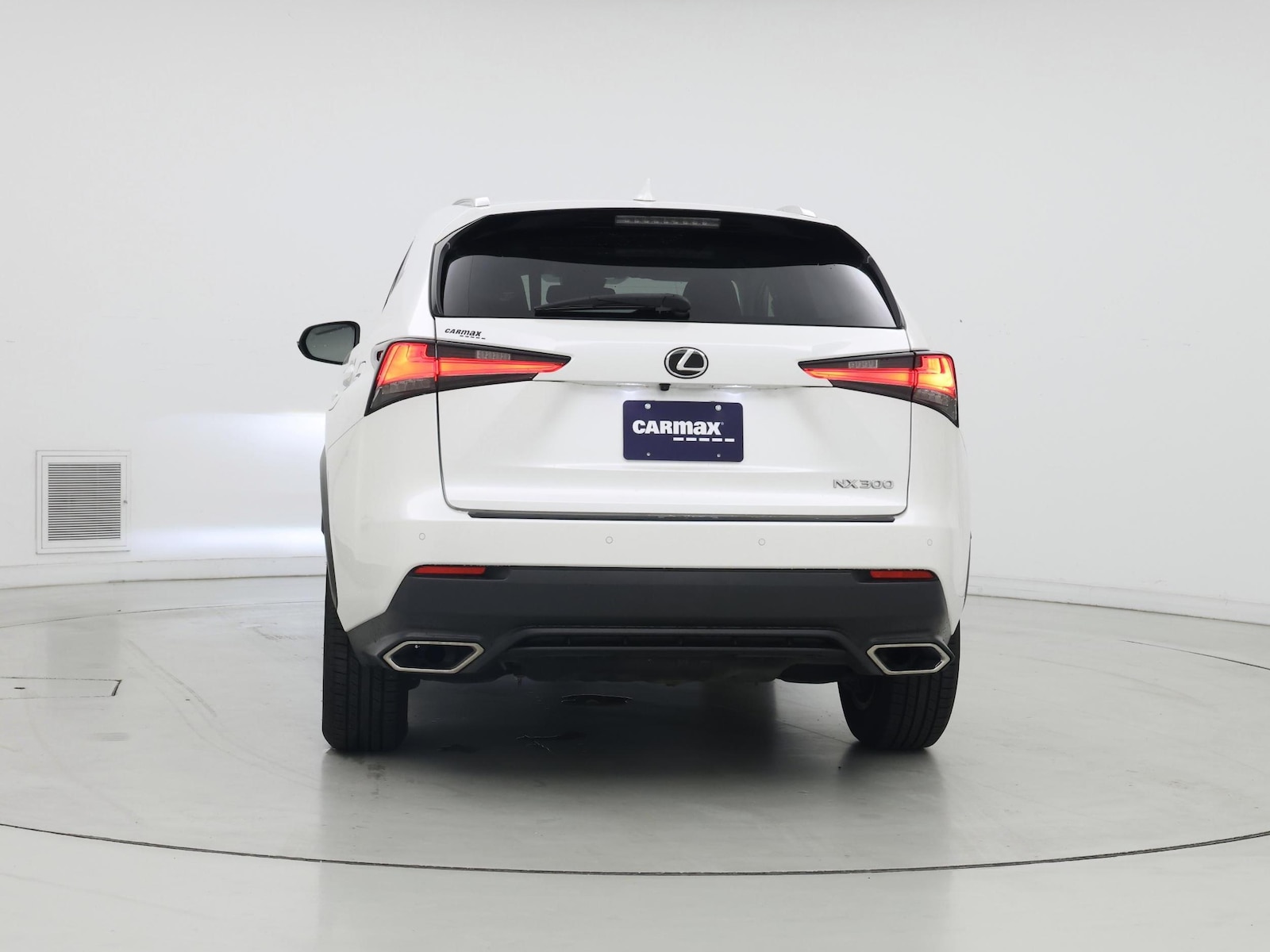 2021 Lexus NX 300 - Photo 7