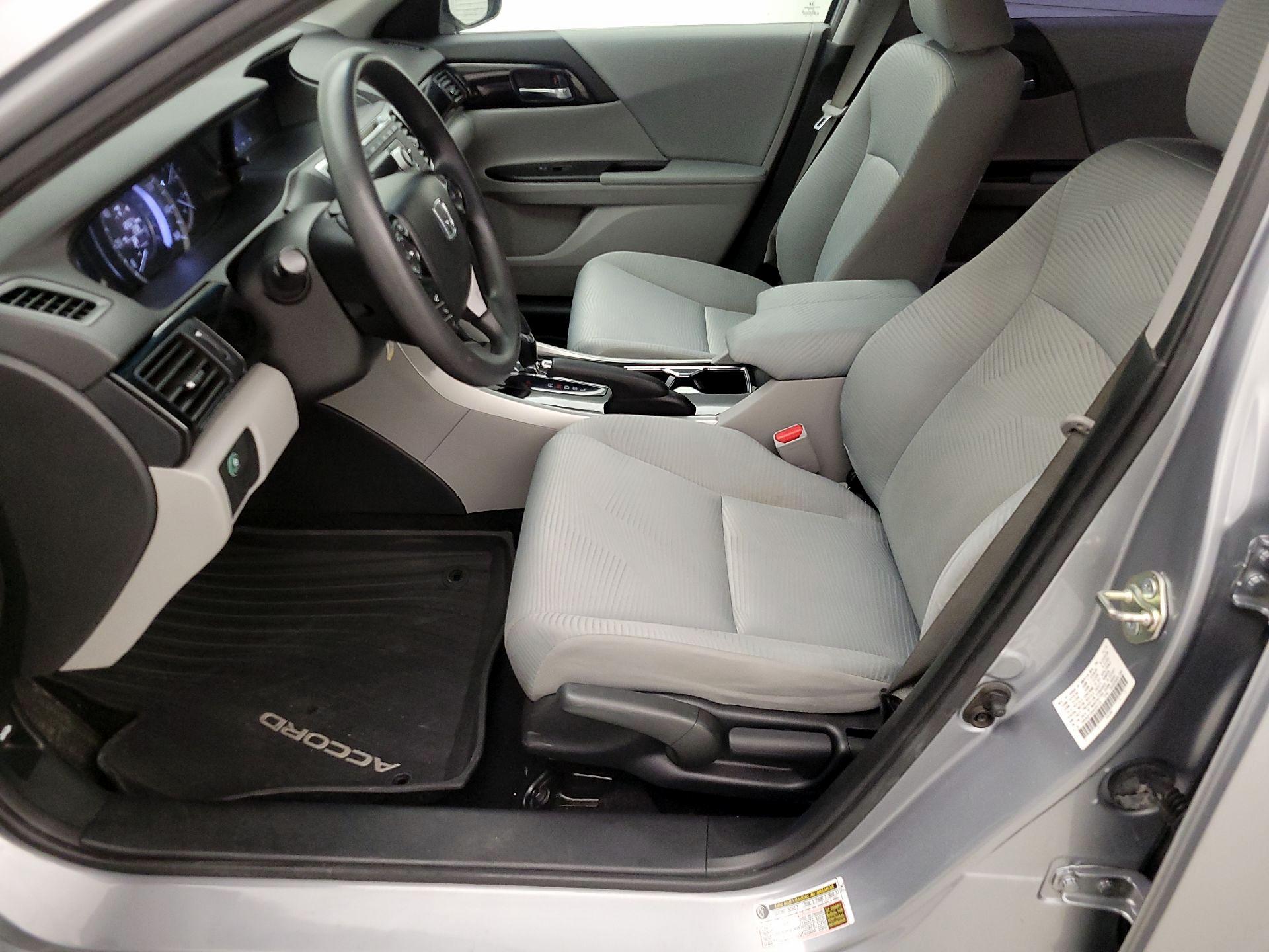 Thumbnail: 2017 Honda Accord - 11