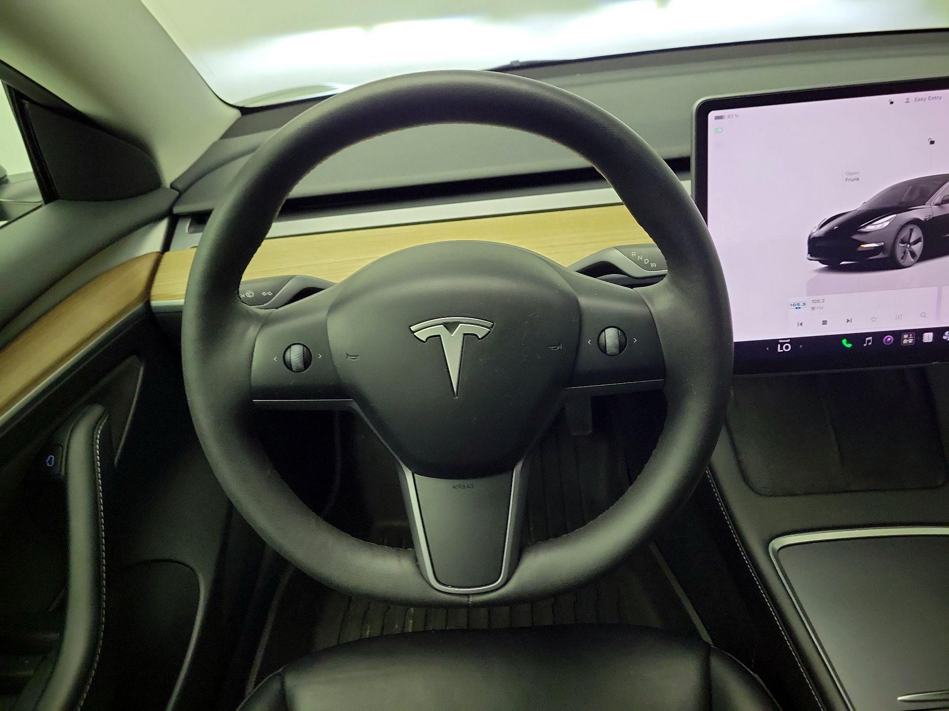 Thumbnail: 2023 Tesla Model 3 - 10