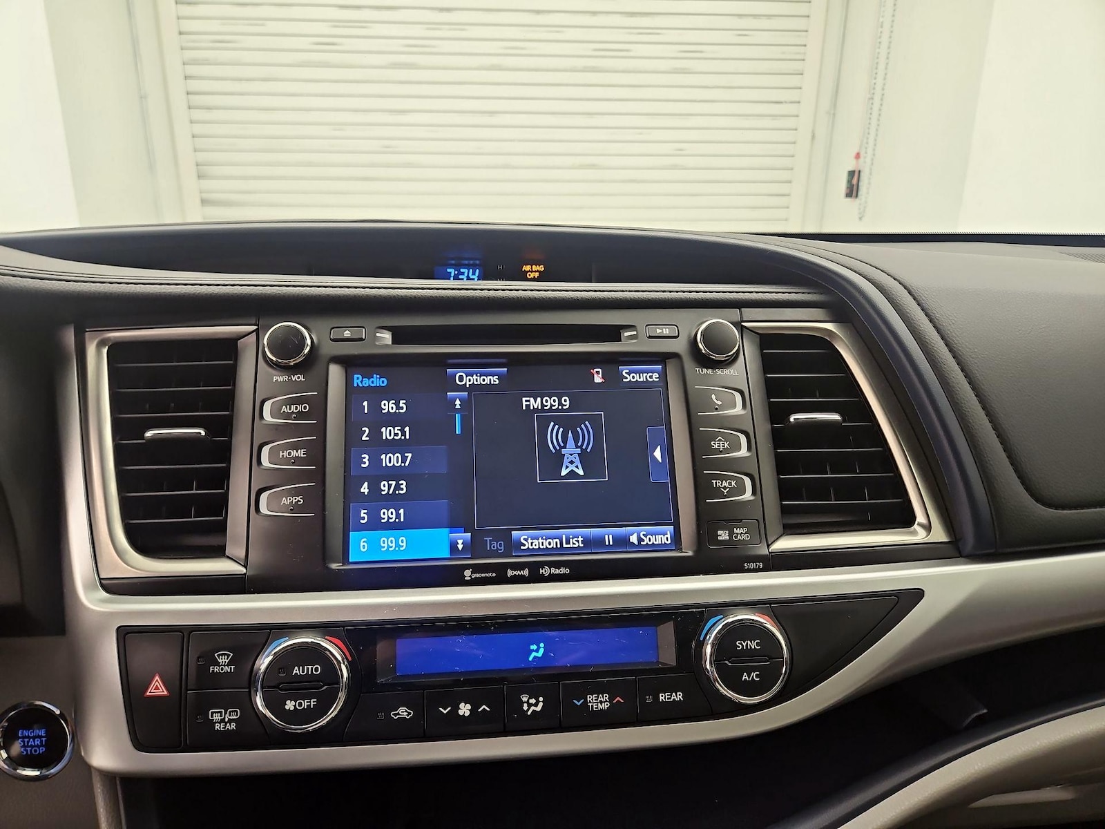 2018 Toyota Highlander XLE - Photo 17