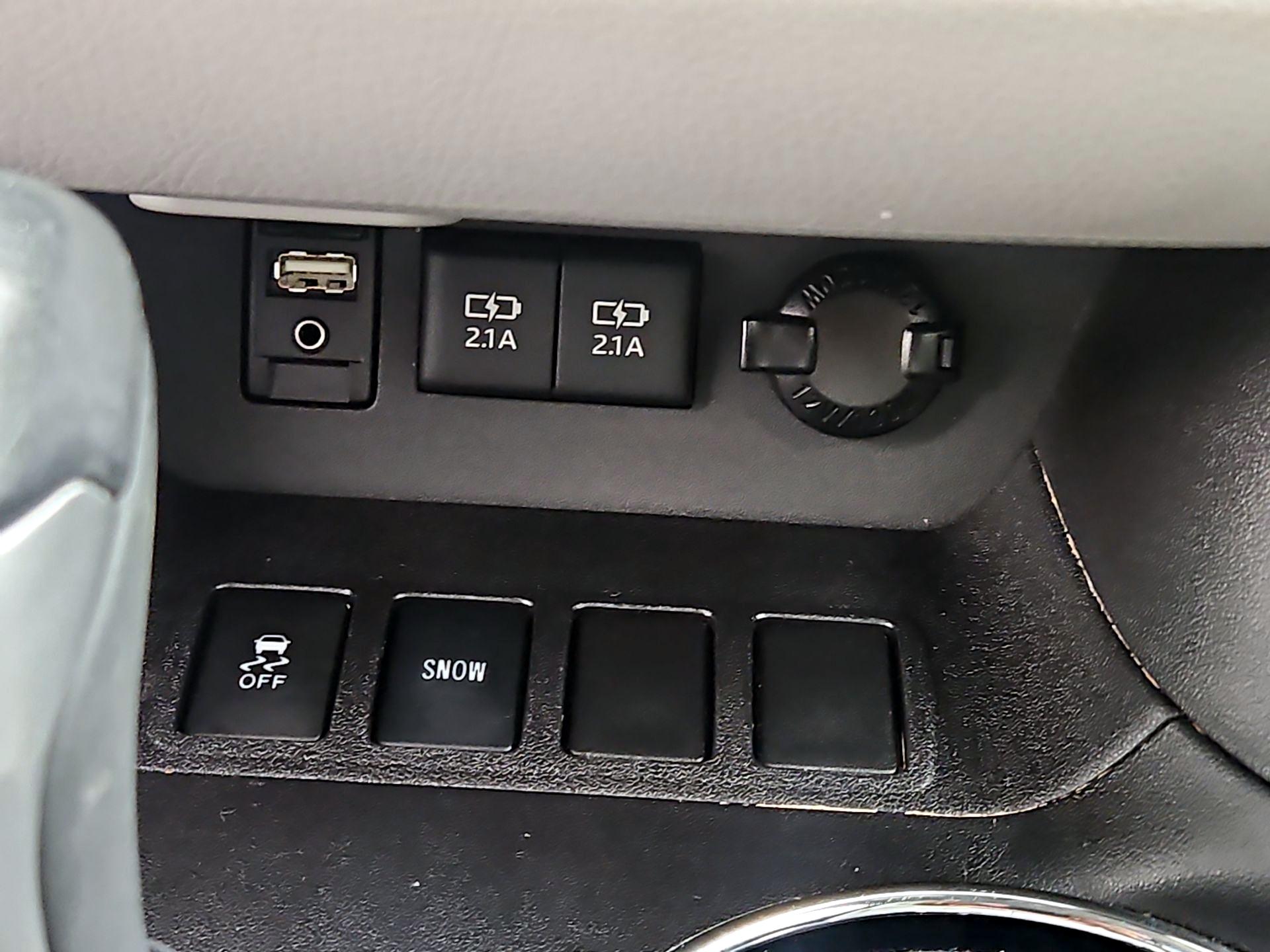 Thumbnail: 2018 Toyota Highlander - 19