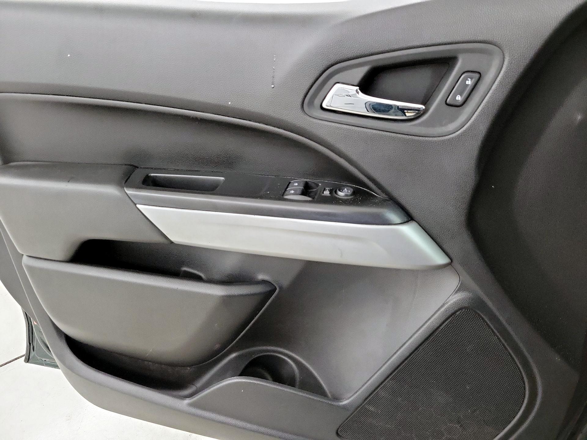 Thumbnail: 2016 Chevrolet Colorado - 12