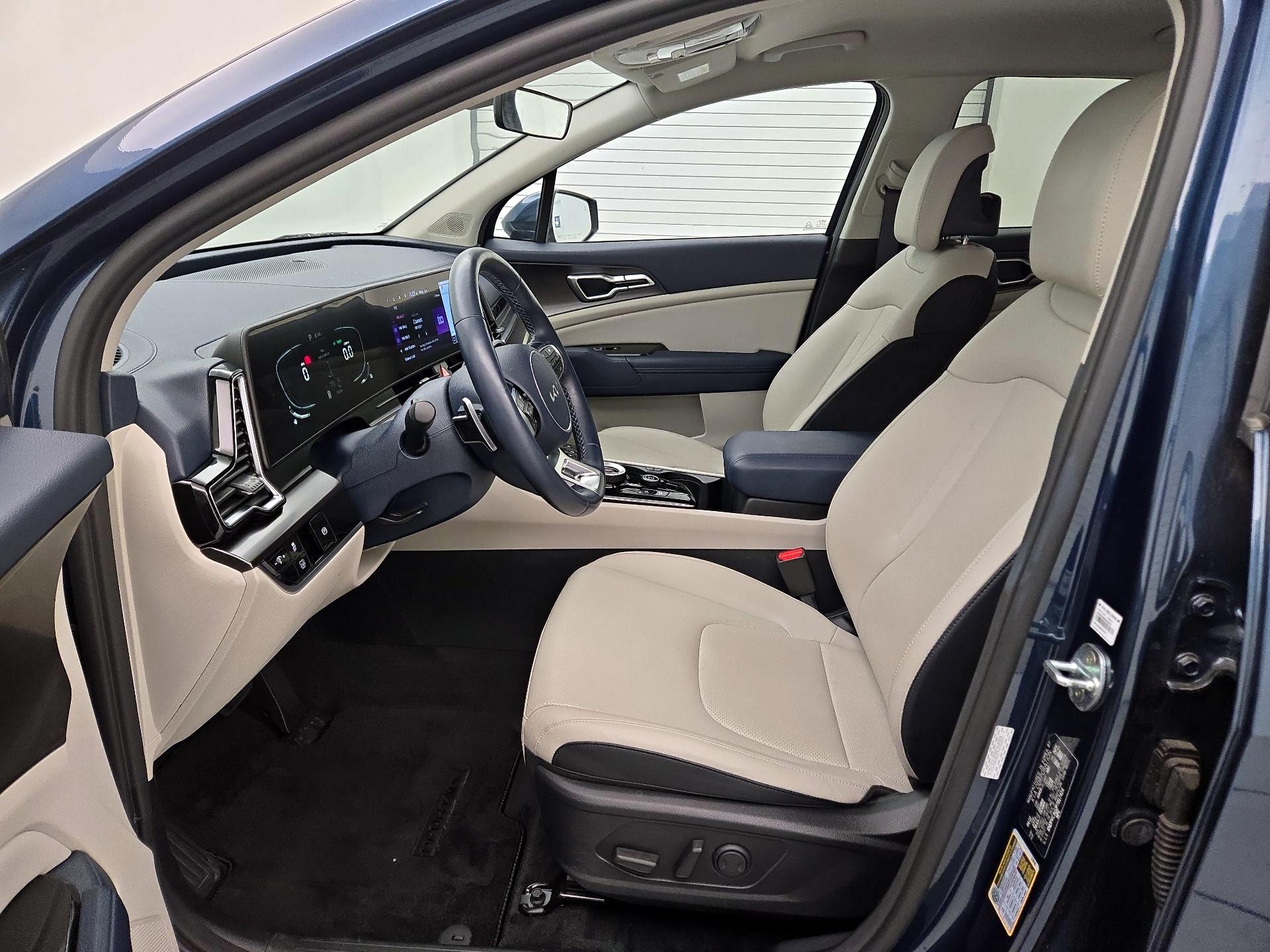 Thumbnail: 2023 Kia Sportage - 11
