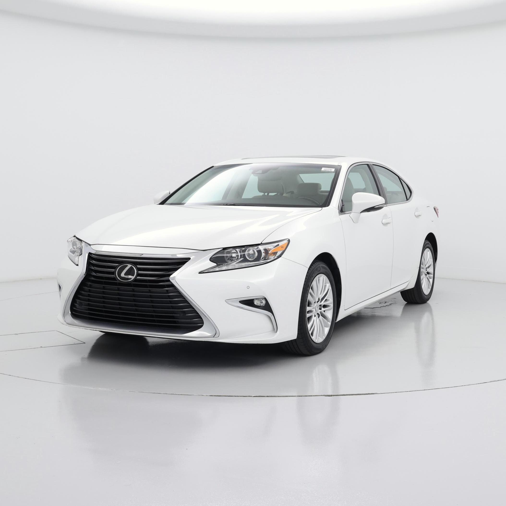 Thumbnail: 2017 Lexus ES - 4