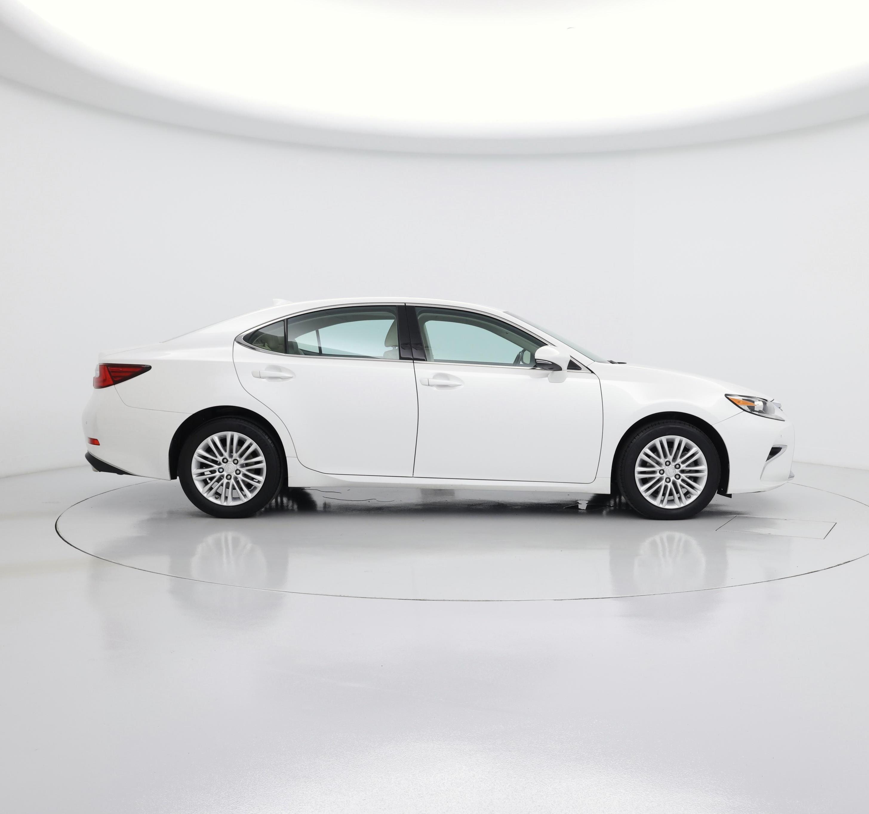 Thumbnail: 2017 Lexus ES - 7
