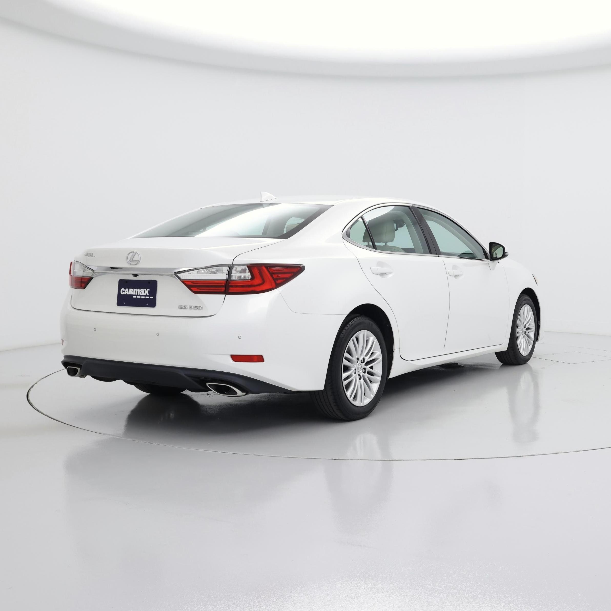 Thumbnail: 2017 Lexus ES - 8