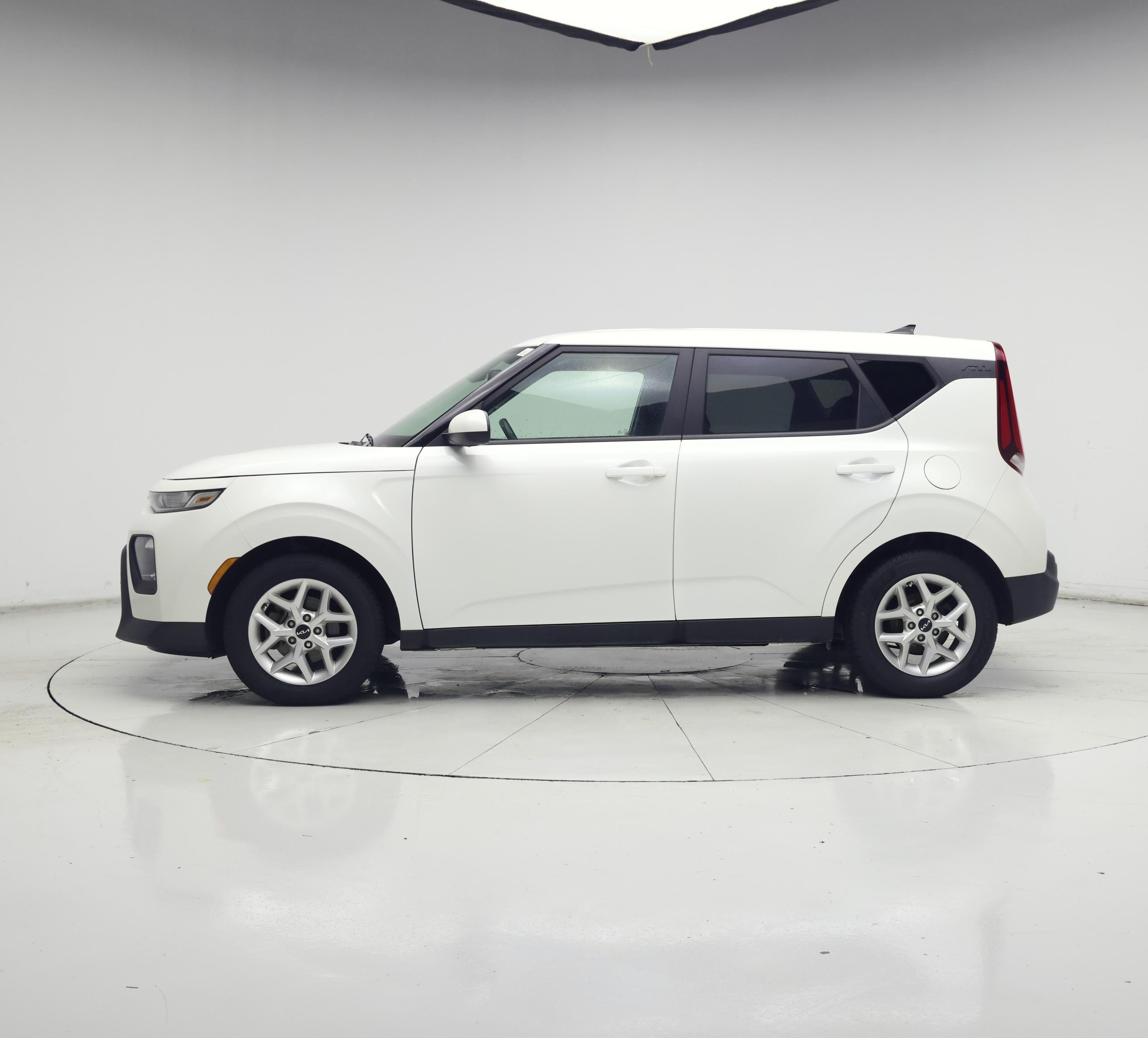 Thumbnail: 2022 Kia Soul - 3