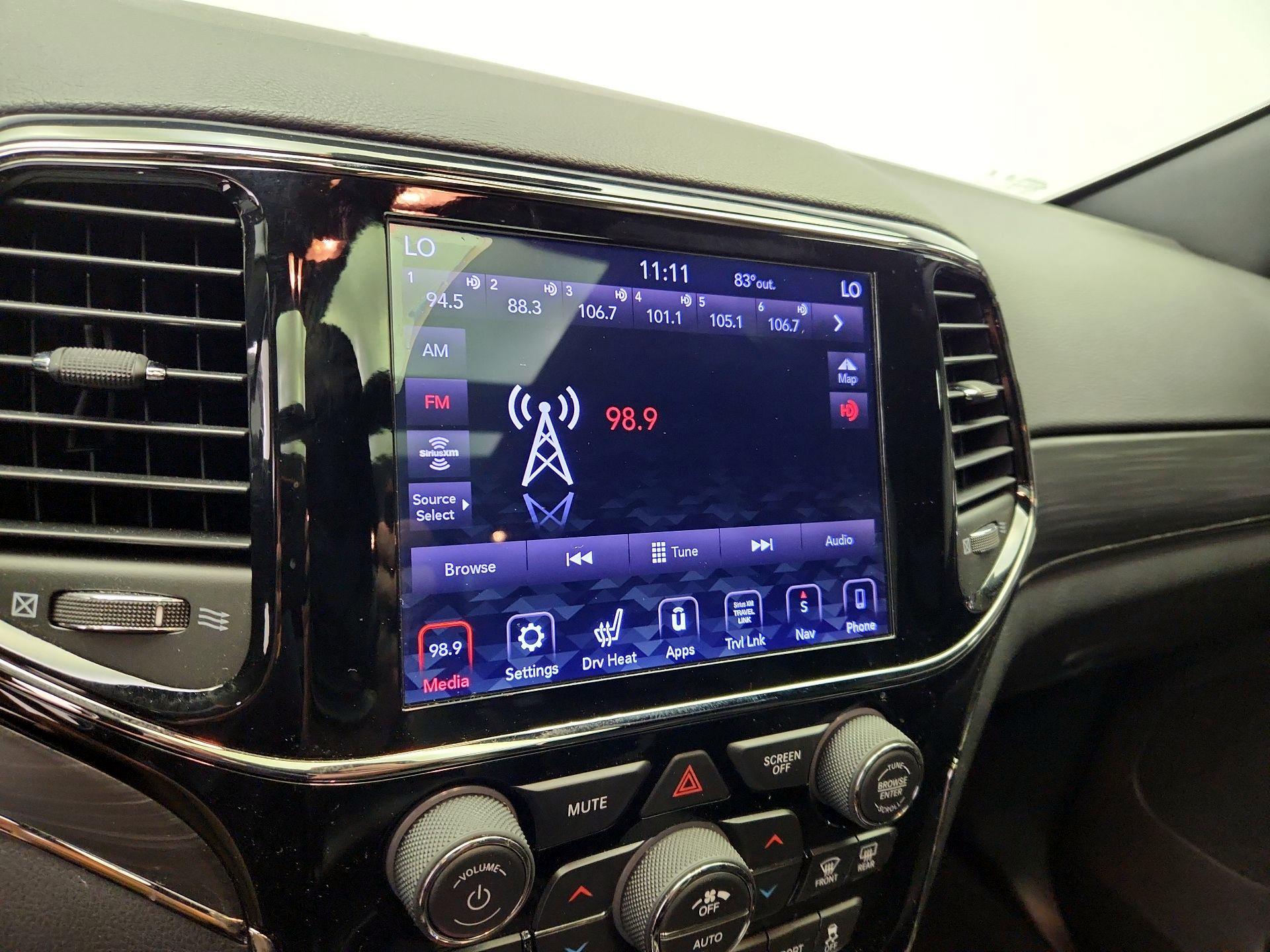 Thumbnail: 2019 Jeep Grand Cherokee - 16