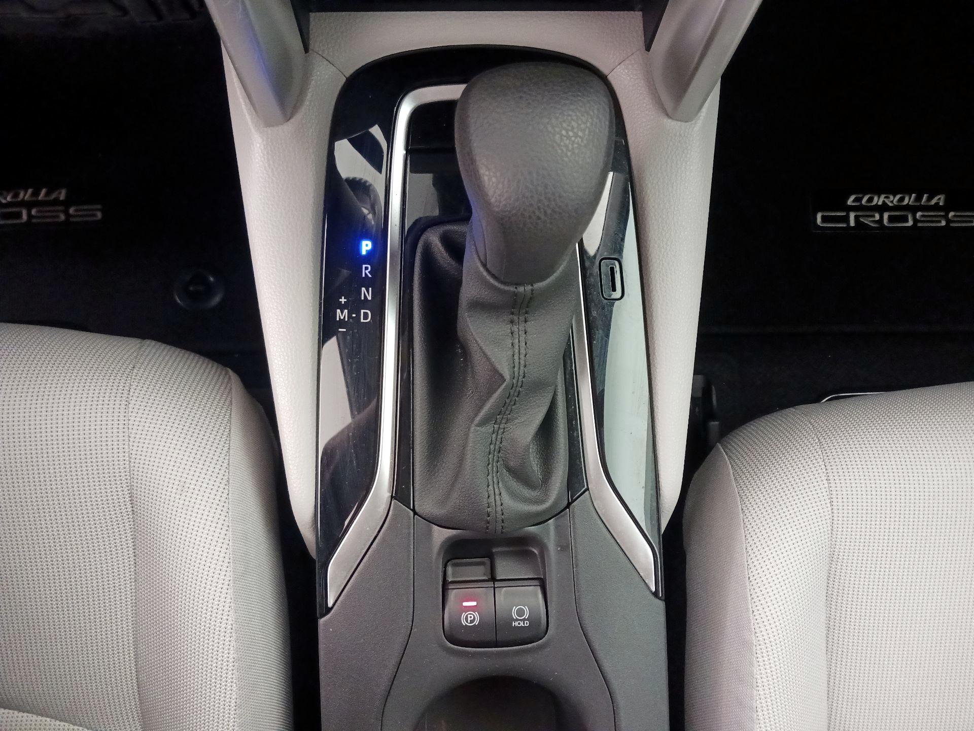 Thumbnail: 2024 Toyota Corolla Cross - 17