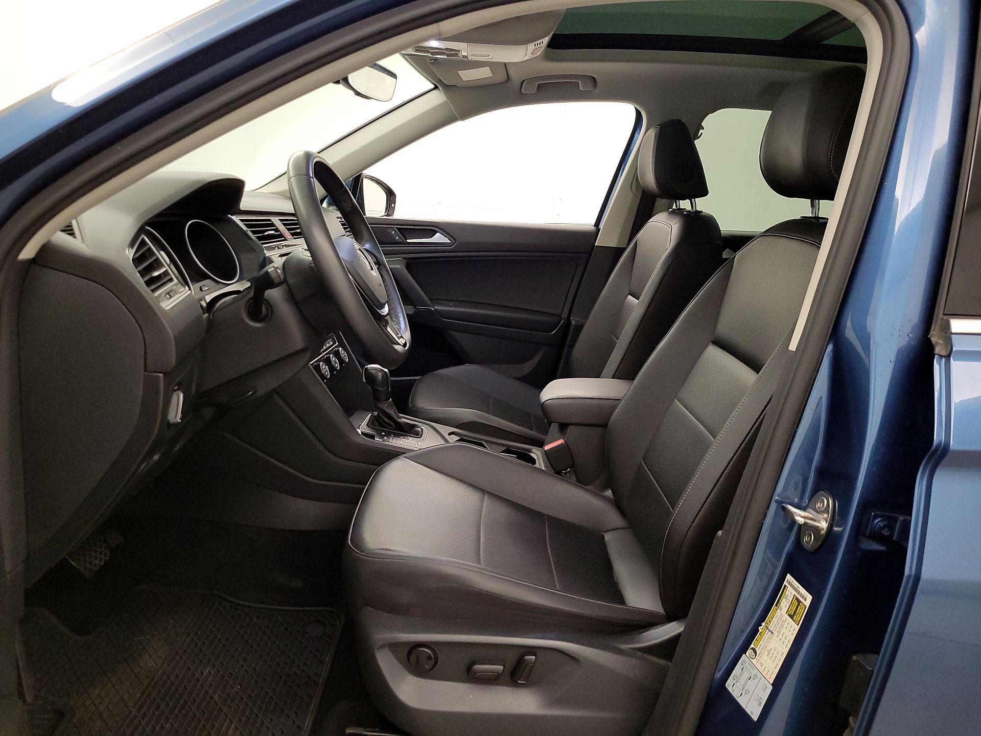 Thumbnail: 2020 Volkswagen Tiguan - 11
