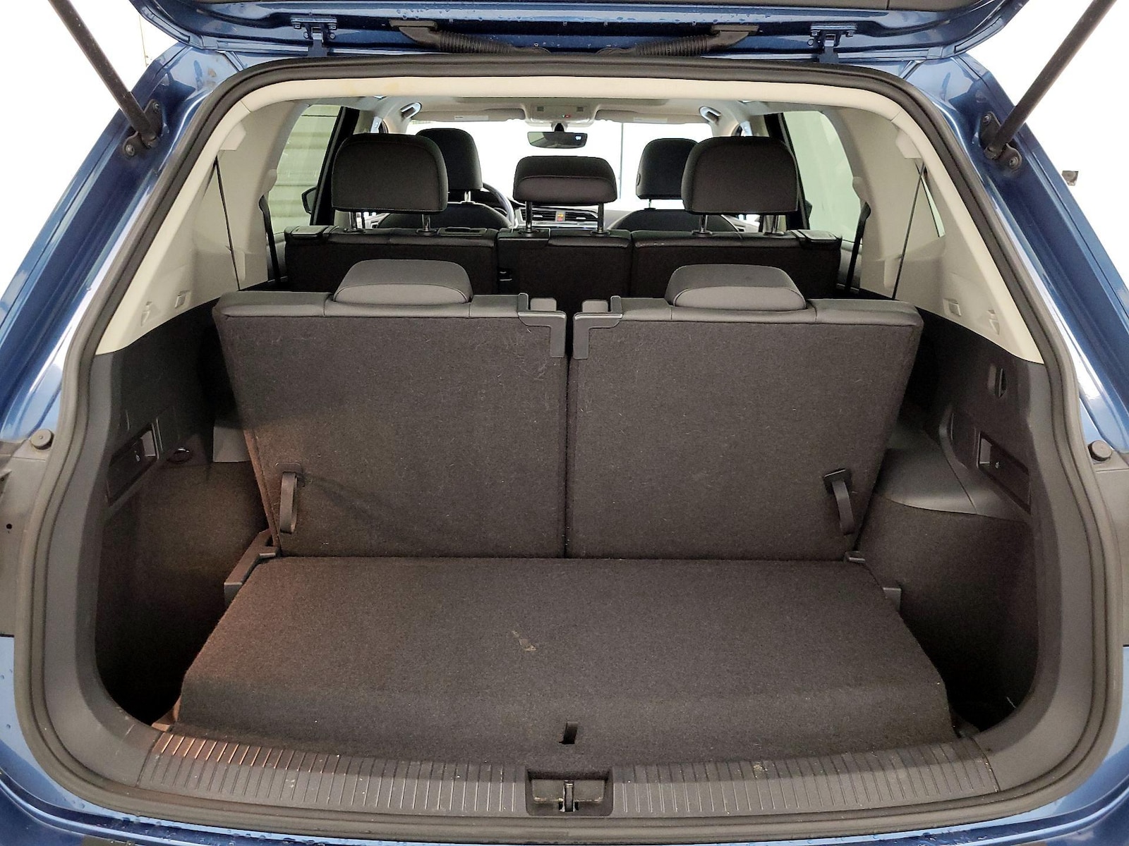 2020 Volkswagen Tiguan SE - Photo 23