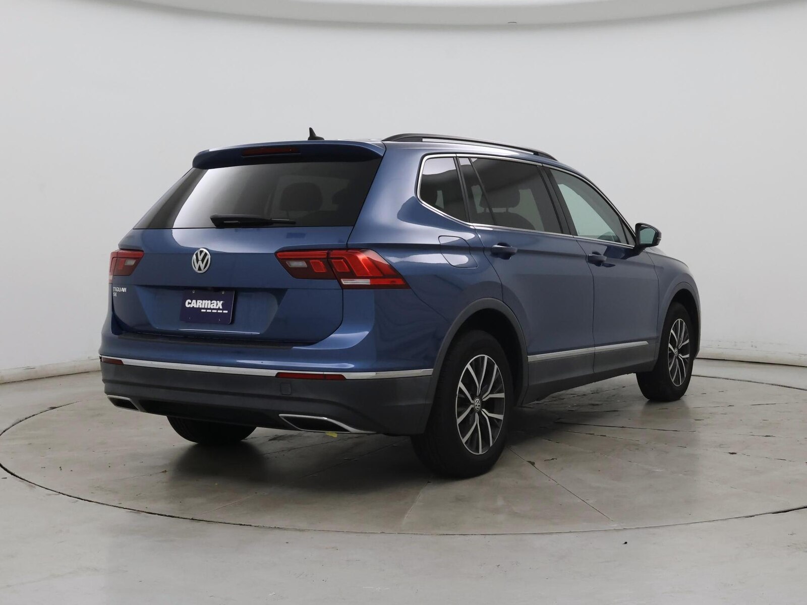 2020 Volkswagen Tiguan SE - Photo 9