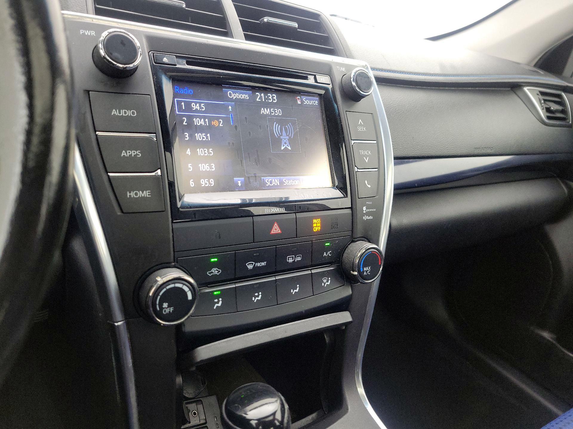 Thumbnail: 2016 Toyota Camry - 15