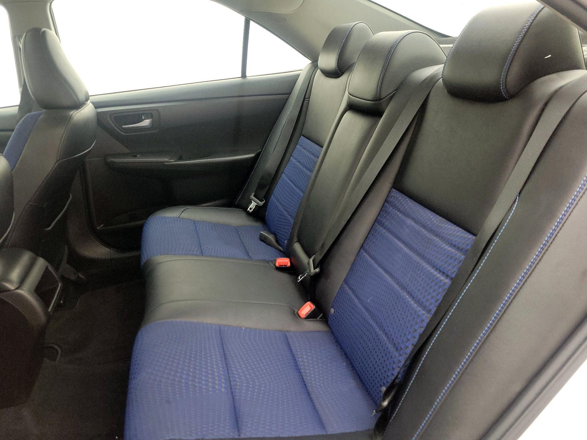Thumbnail: 2016 Toyota Camry - 20