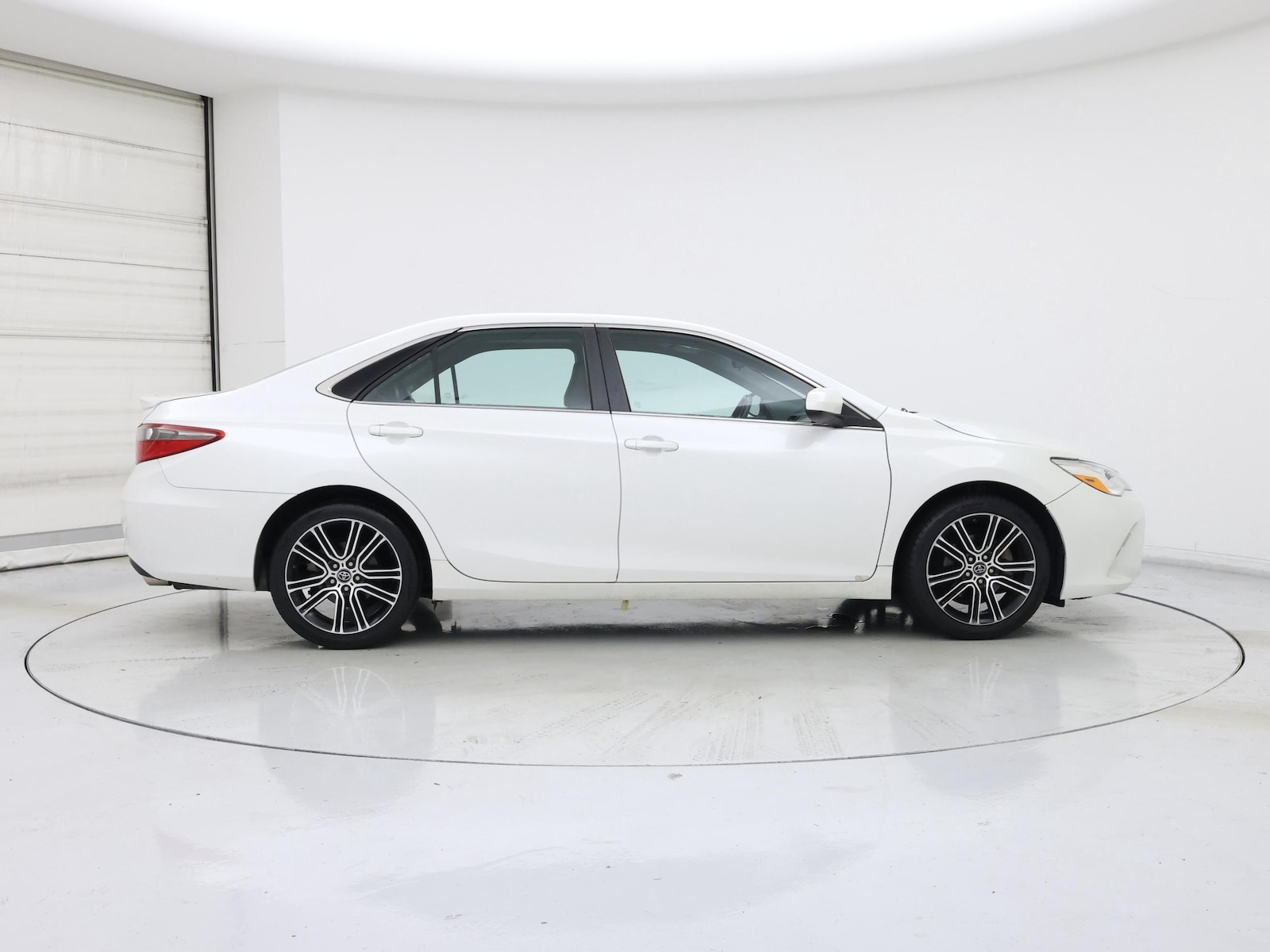 2016 Toyota Camry Special Edition - Photo 8