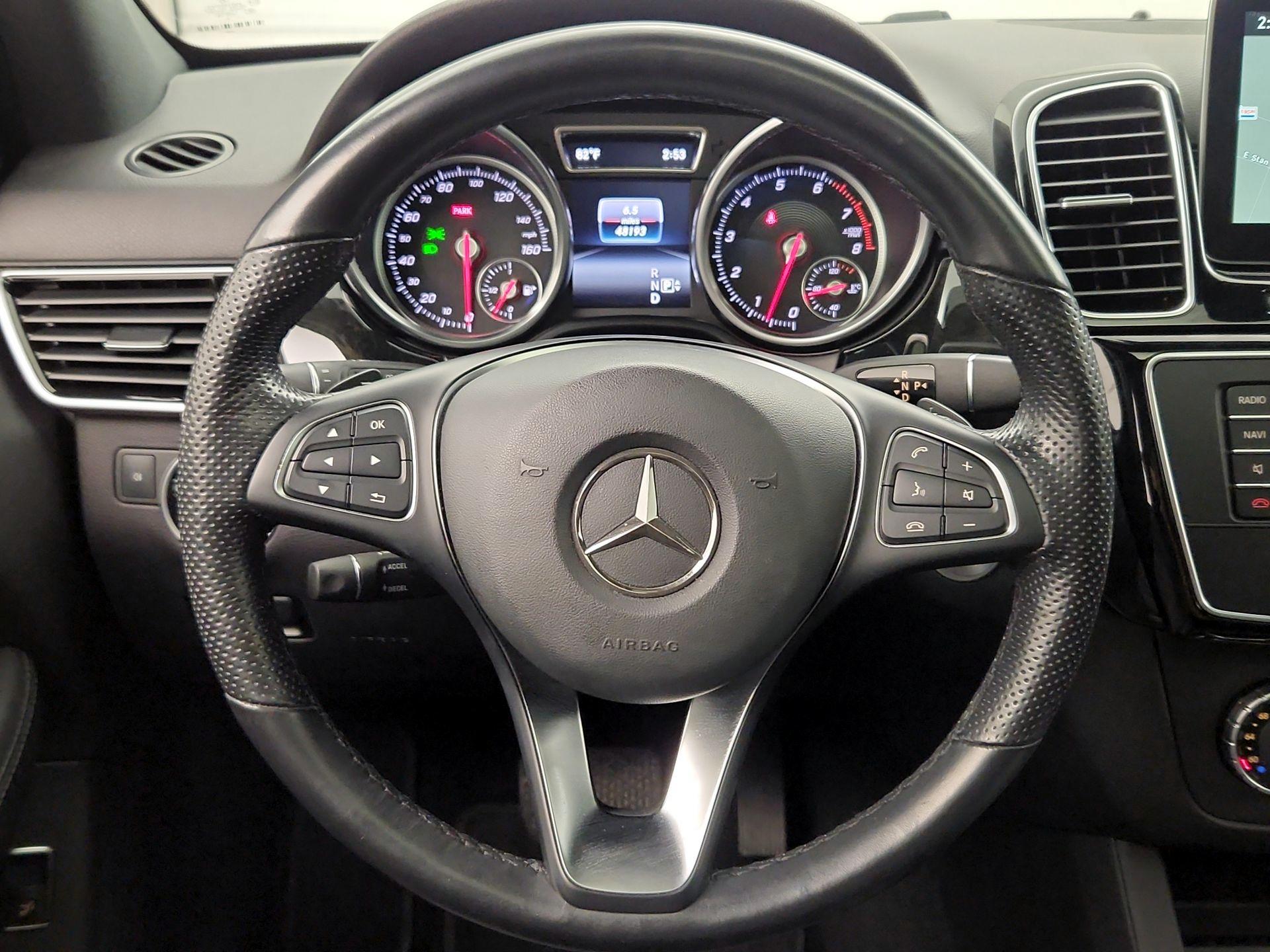 Thumbnail: 2016 Mercedes-Benz GLE - 10
