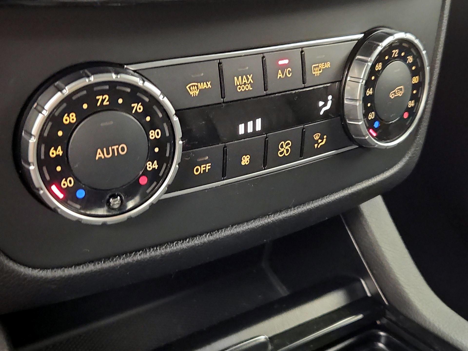Thumbnail: 2016 Mercedes-Benz GLE - 17