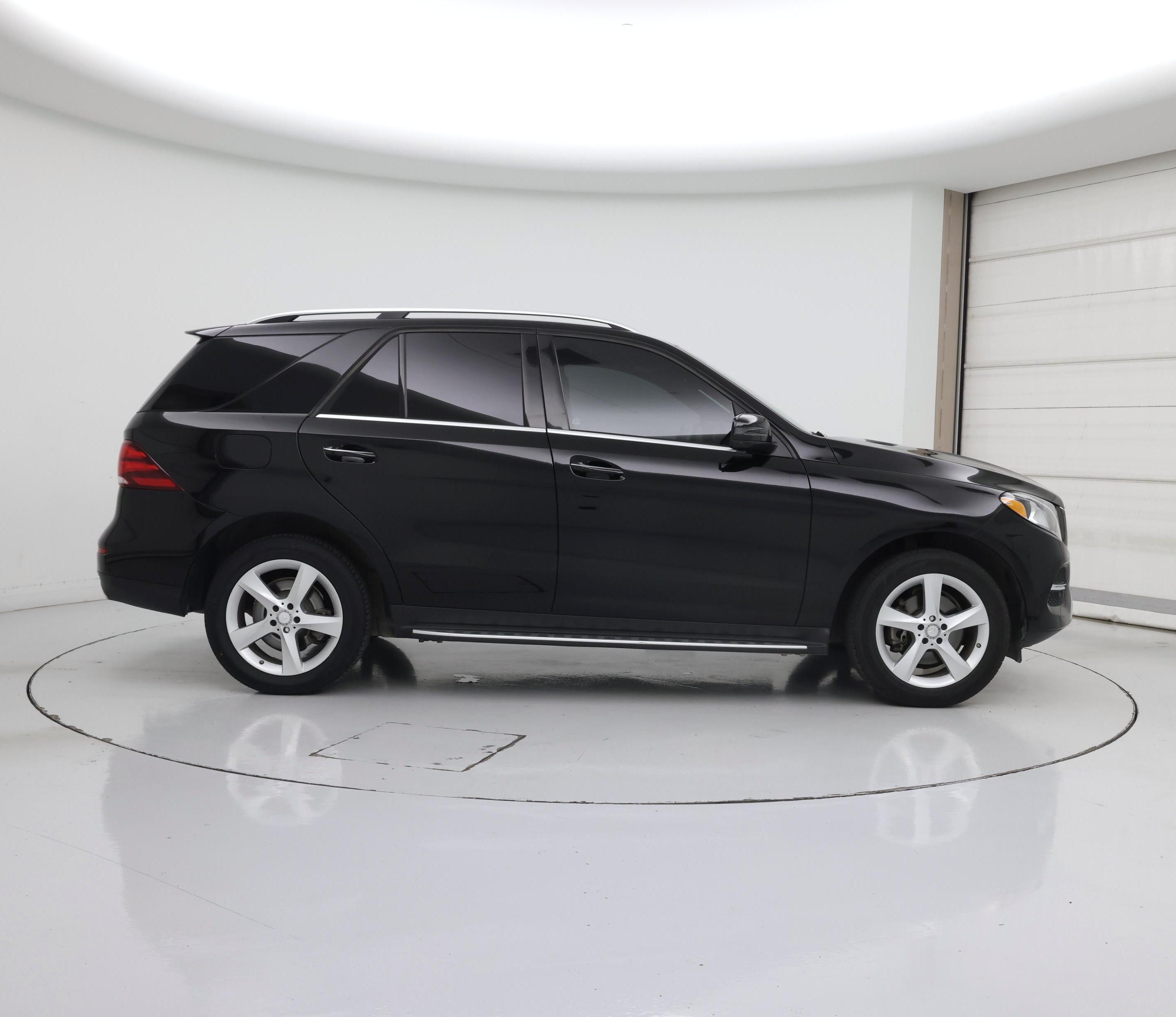 Thumbnail: 2016 Mercedes-Benz GLE - 7