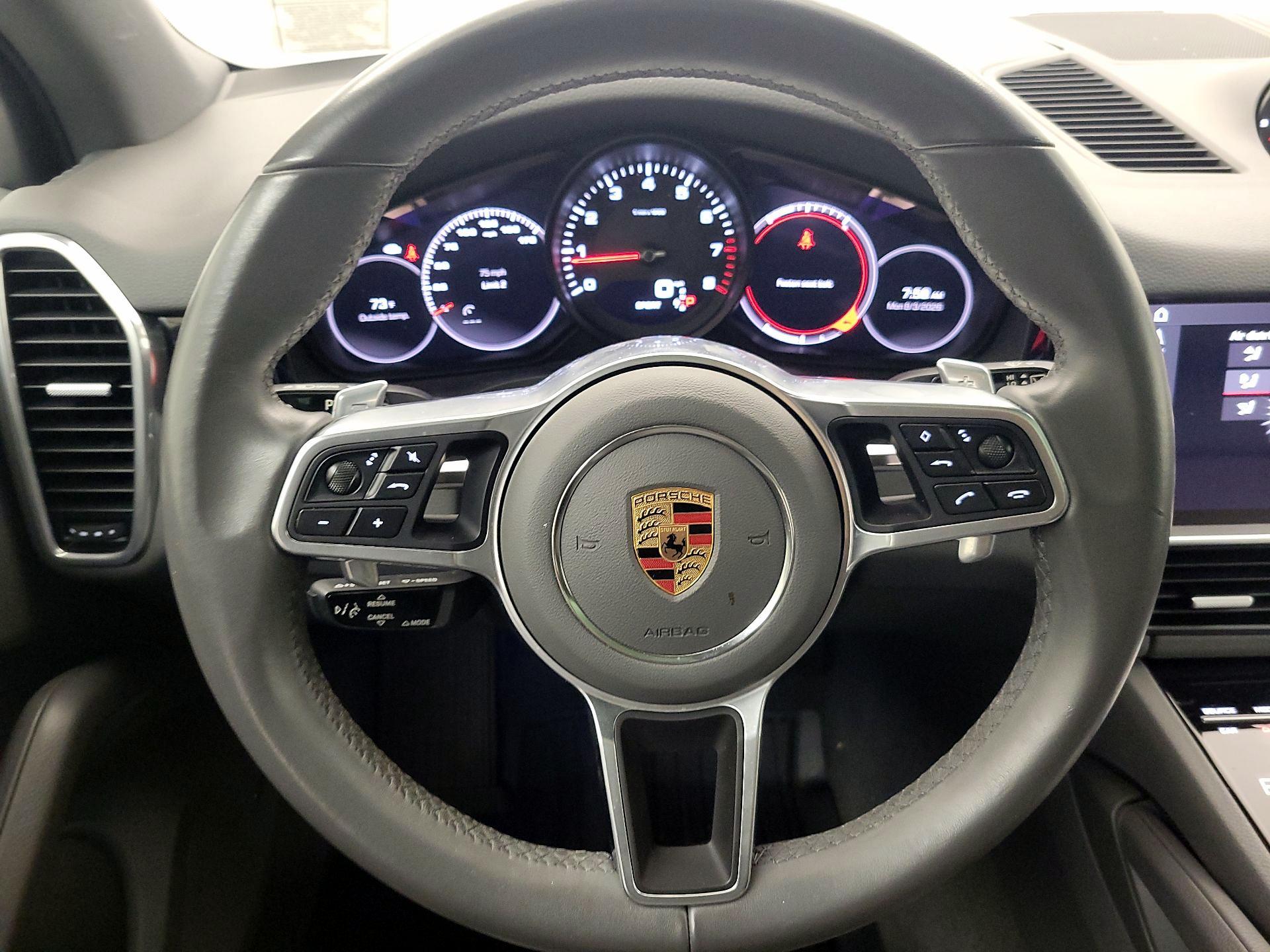 Thumbnail: 2021 Porsche Cayenne - 10