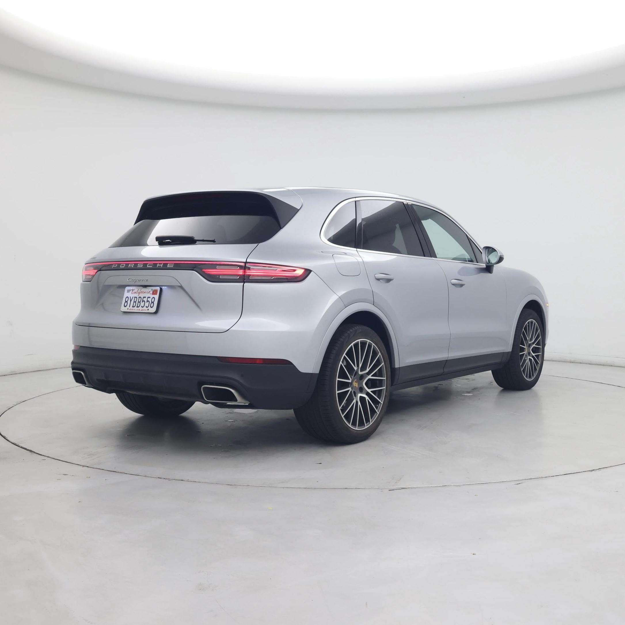 Thumbnail: 2021 Porsche Cayenne - 8
