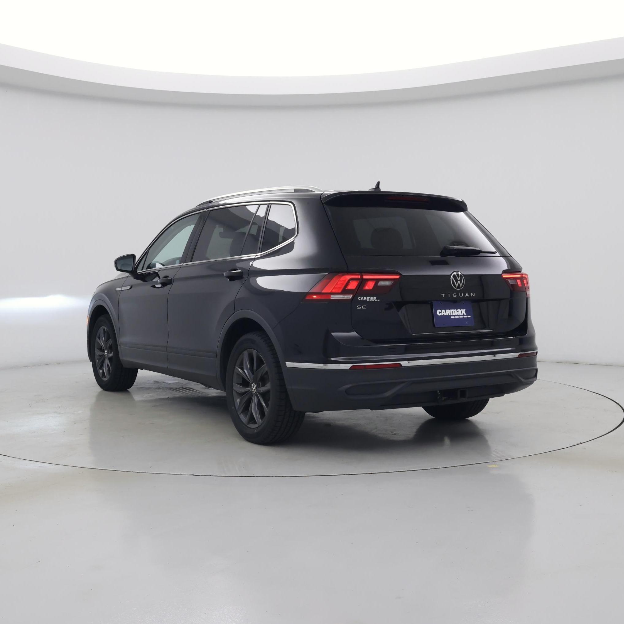 Thumbnail: 2023 Volkswagen Tiguan - 2