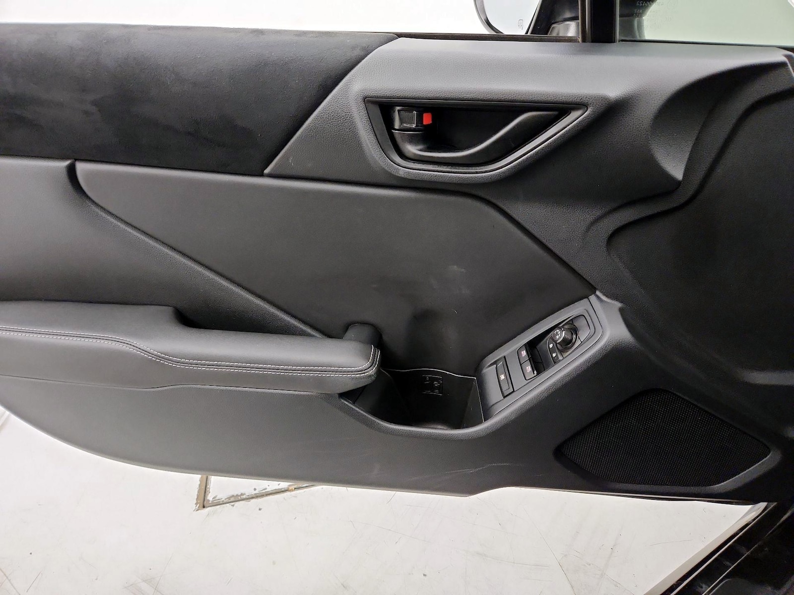 2024 Toyota GR86 Premium - Photo 13