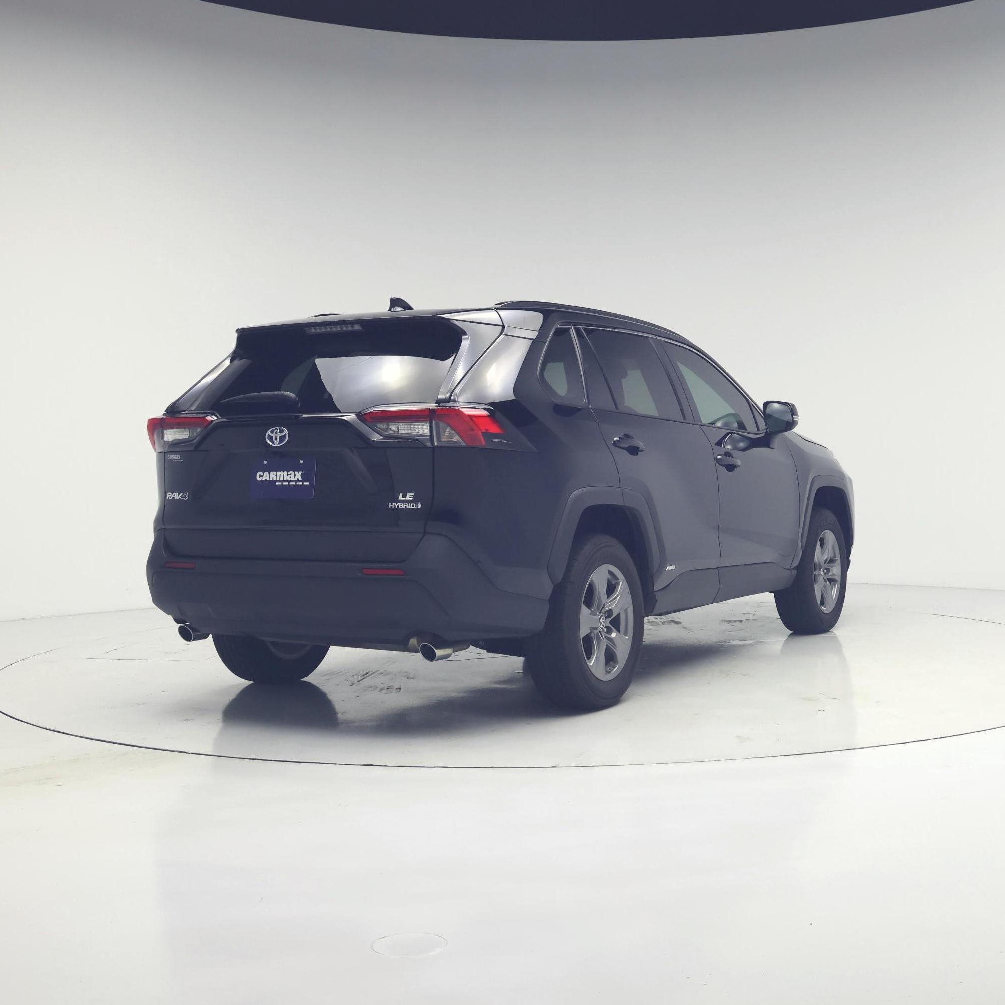Thumbnail: 2024 Toyota RAV4 - 8
