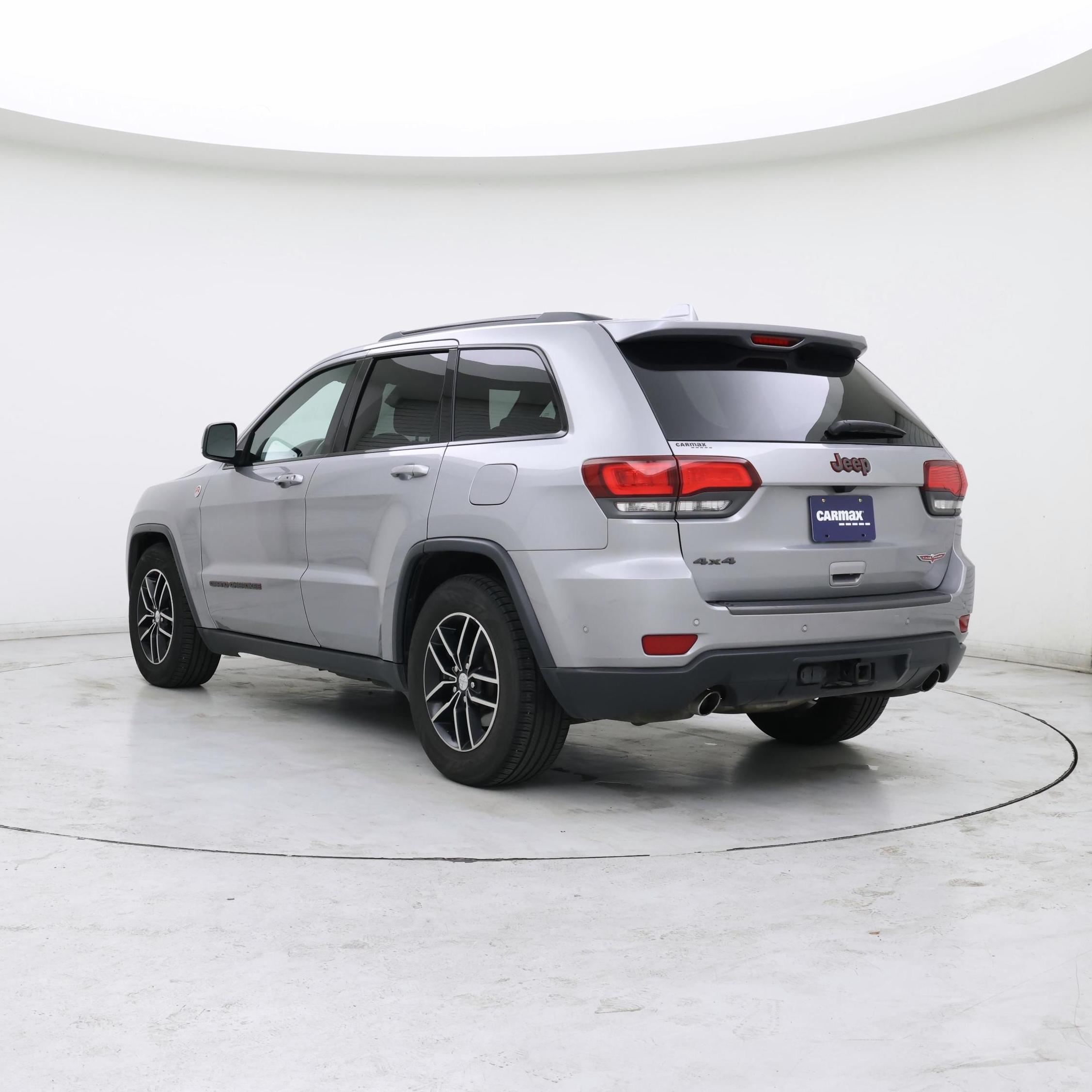 Thumbnail: 2018 Jeep Grand Cherokee - 2