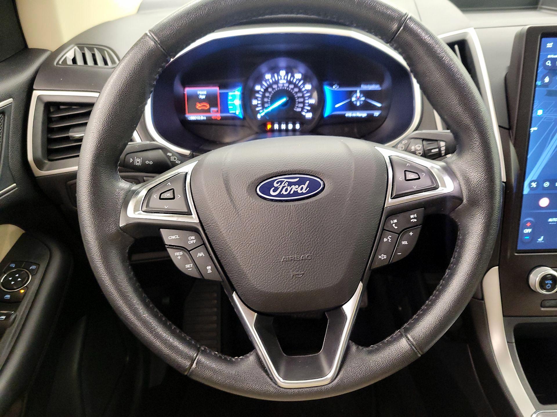 Thumbnail: 2021 Ford Edge - 10