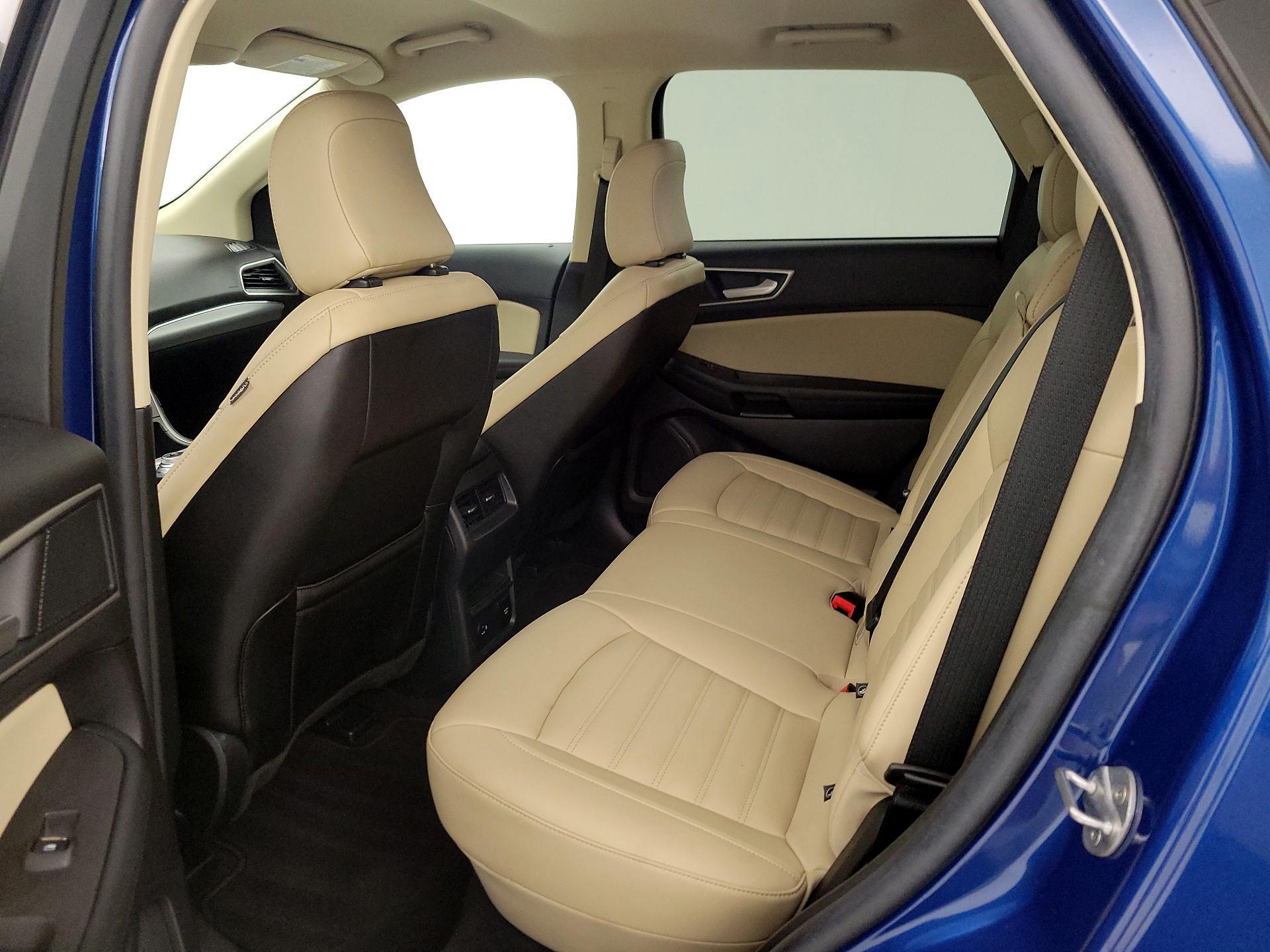 Thumbnail: 2021 Ford Edge - 20
