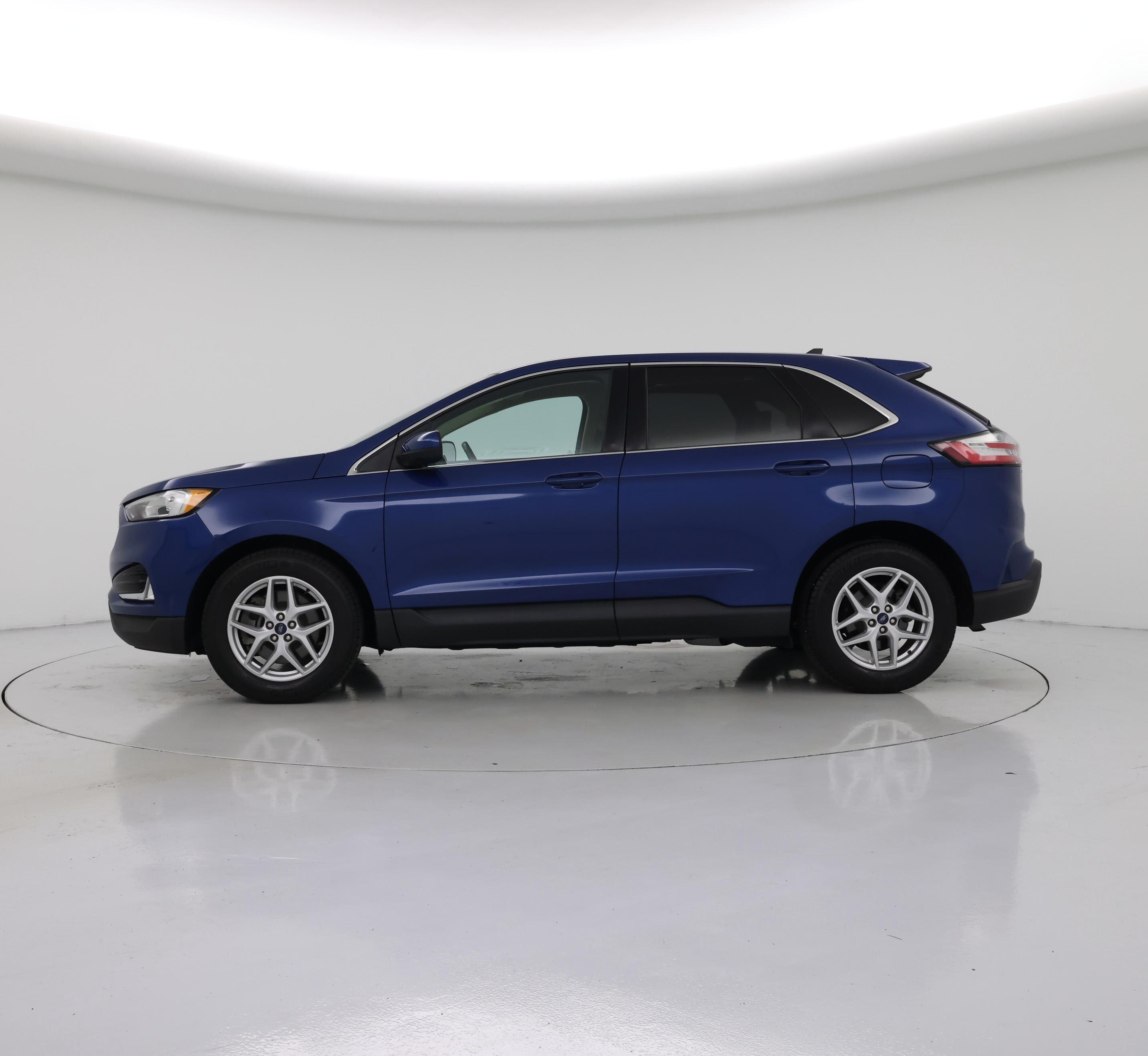 Thumbnail: 2021 Ford Edge - 3