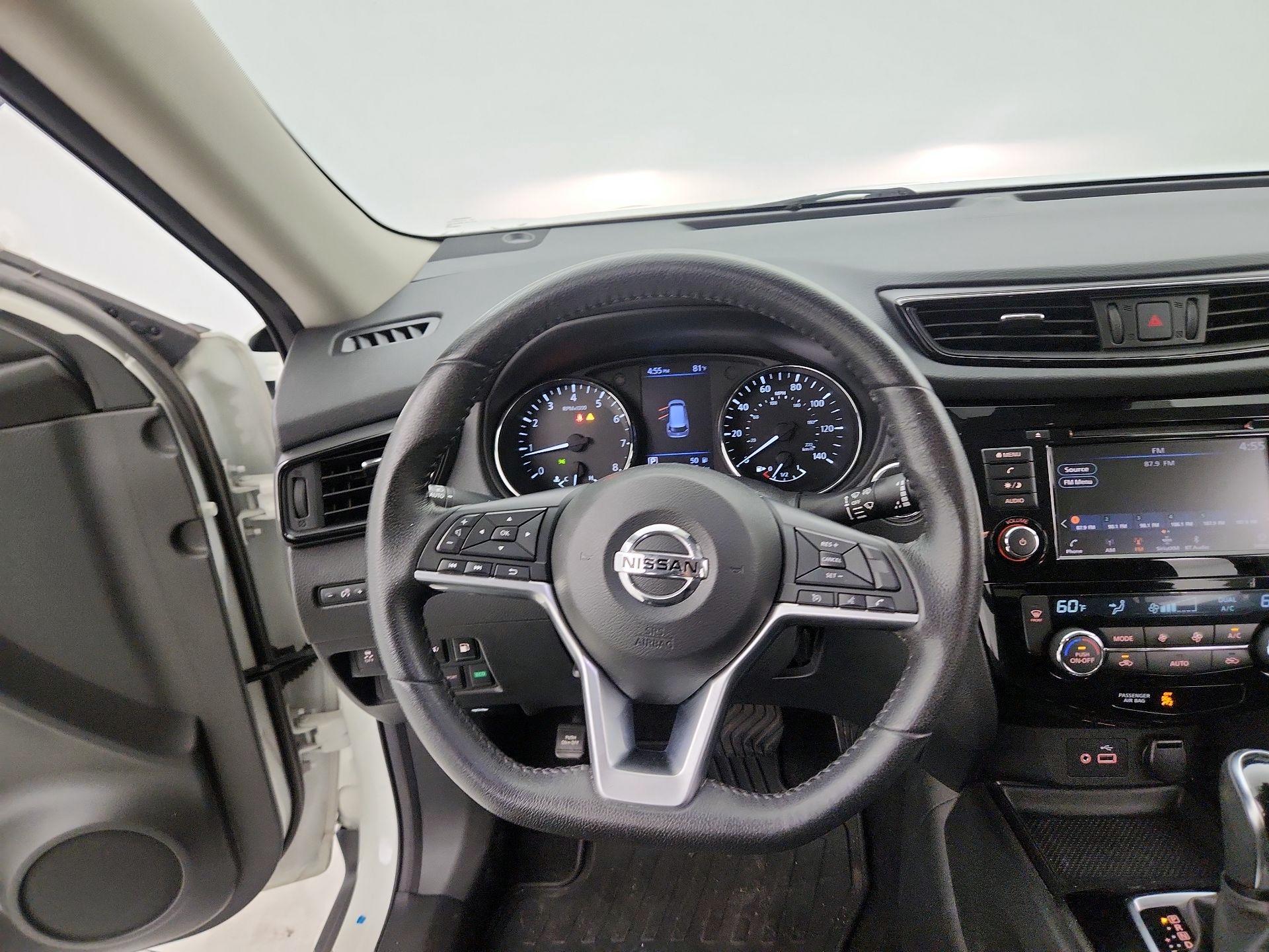 Thumbnail: 2020 Nissan Rogue - 10