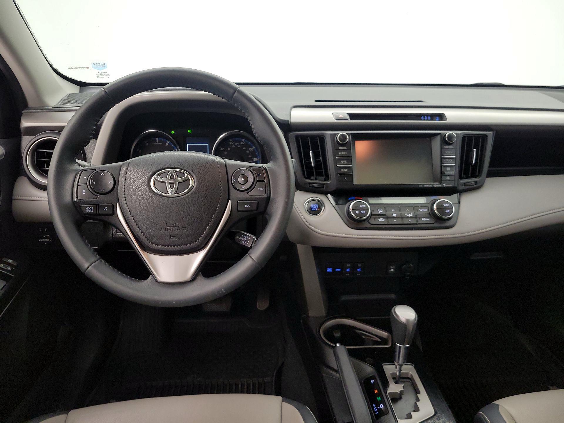 Thumbnail: 2017 Toyota RAV4 - 10