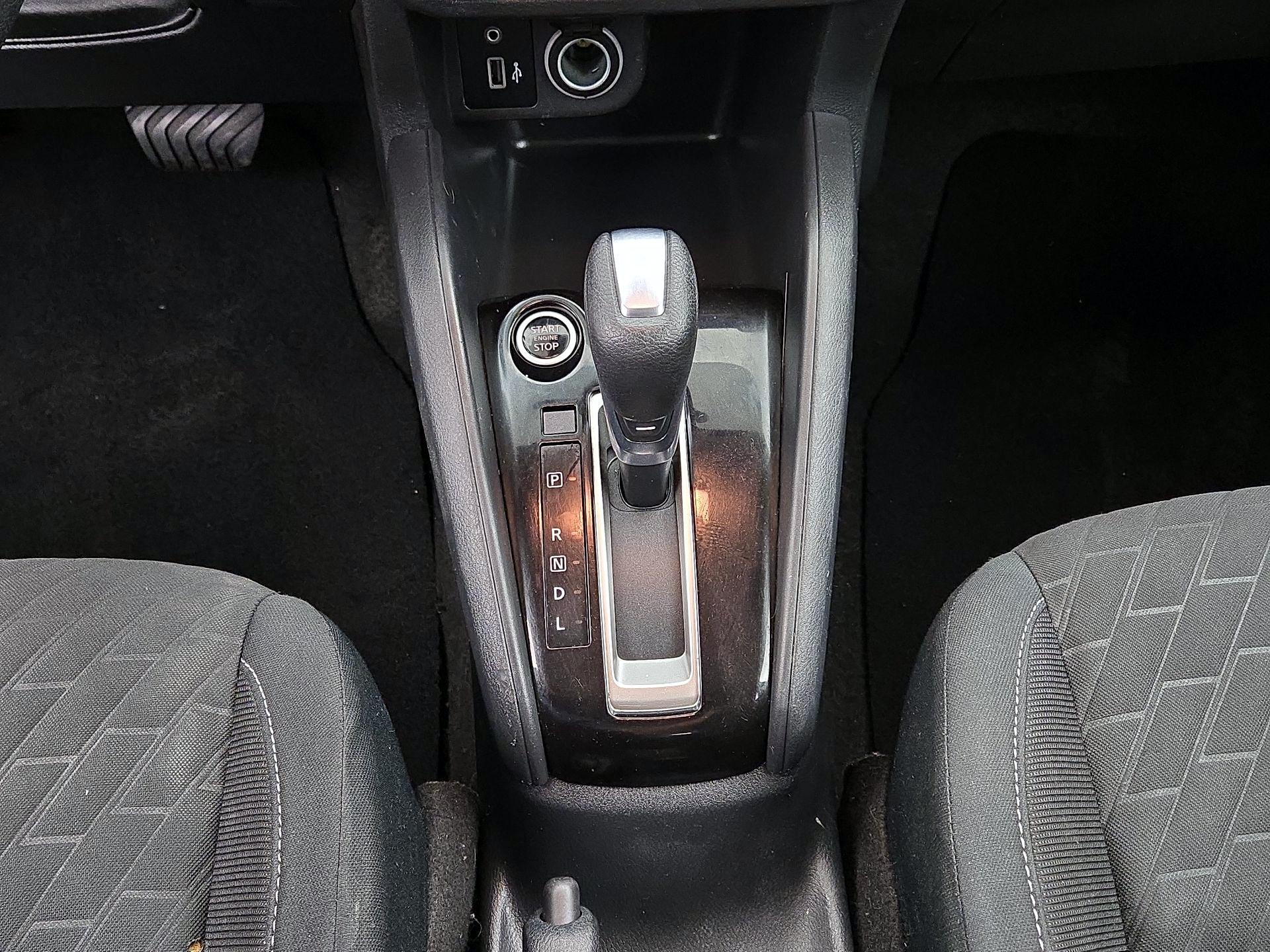 Thumbnail: 2021 Nissan Kicks - 17