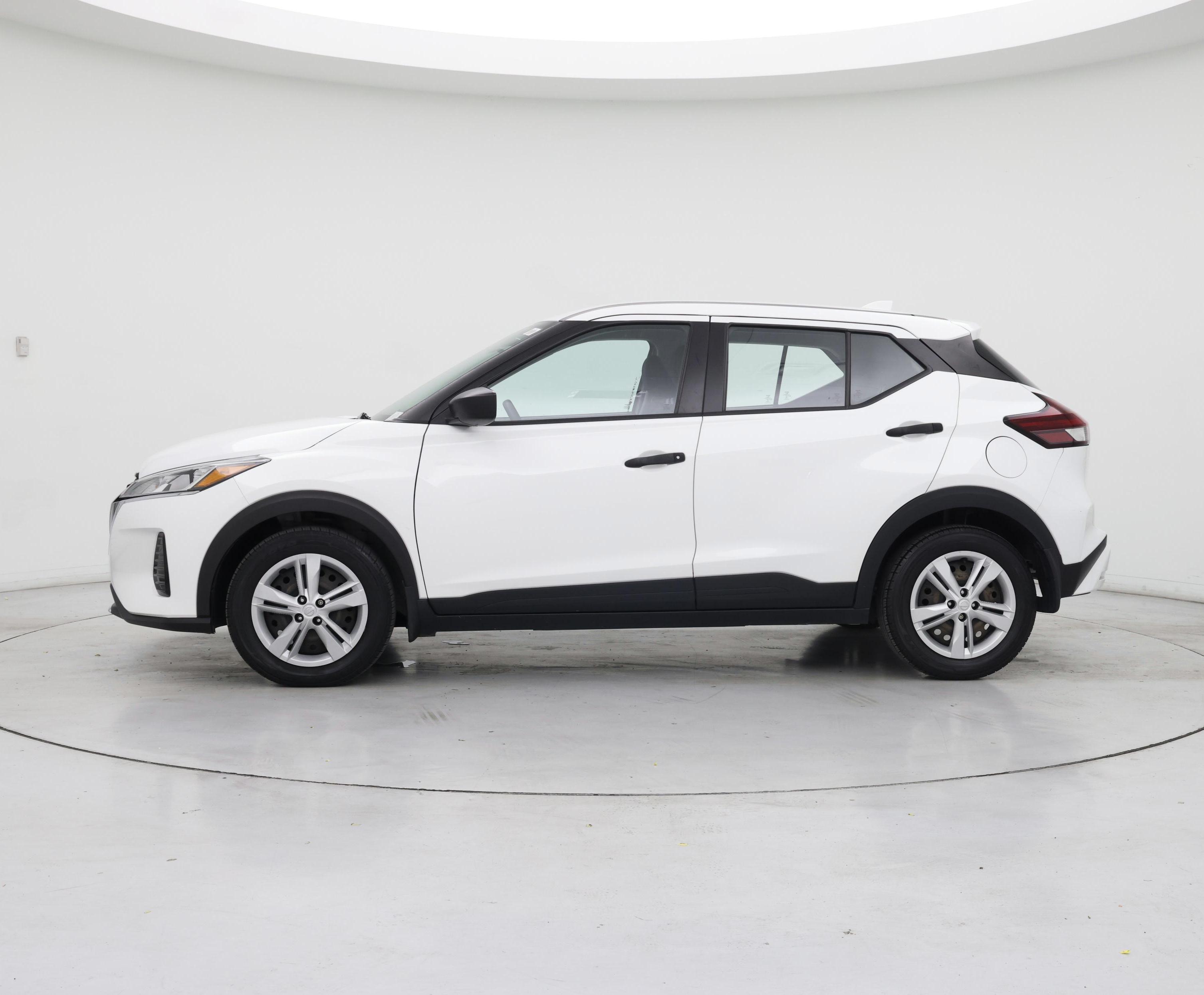 Thumbnail: 2021 Nissan Kicks - 3