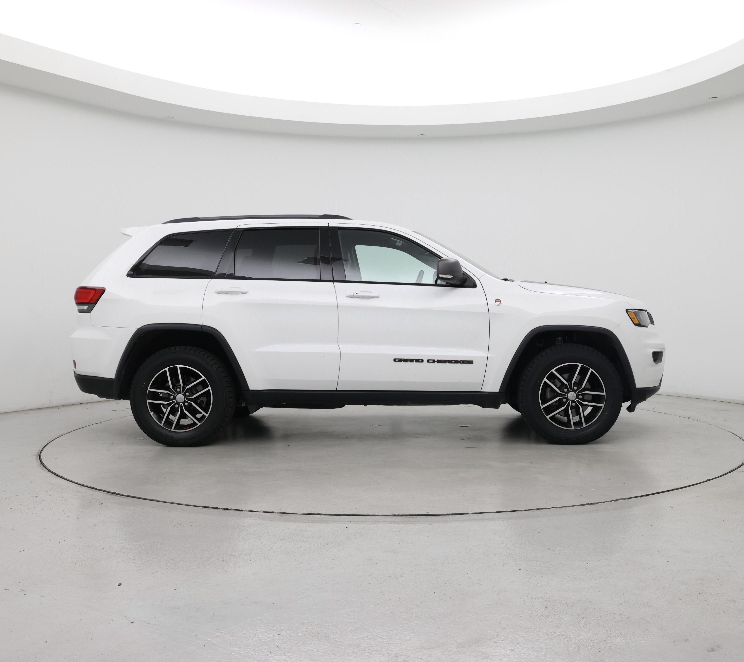 Thumbnail: 2017 Jeep Grand Cherokee - 7