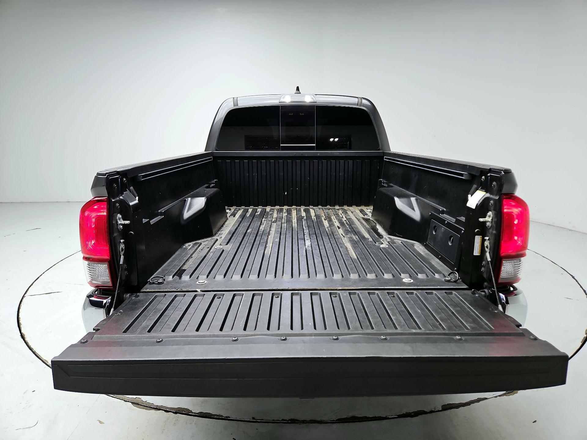 Thumbnail: 2023 Toyota Tacoma - 20