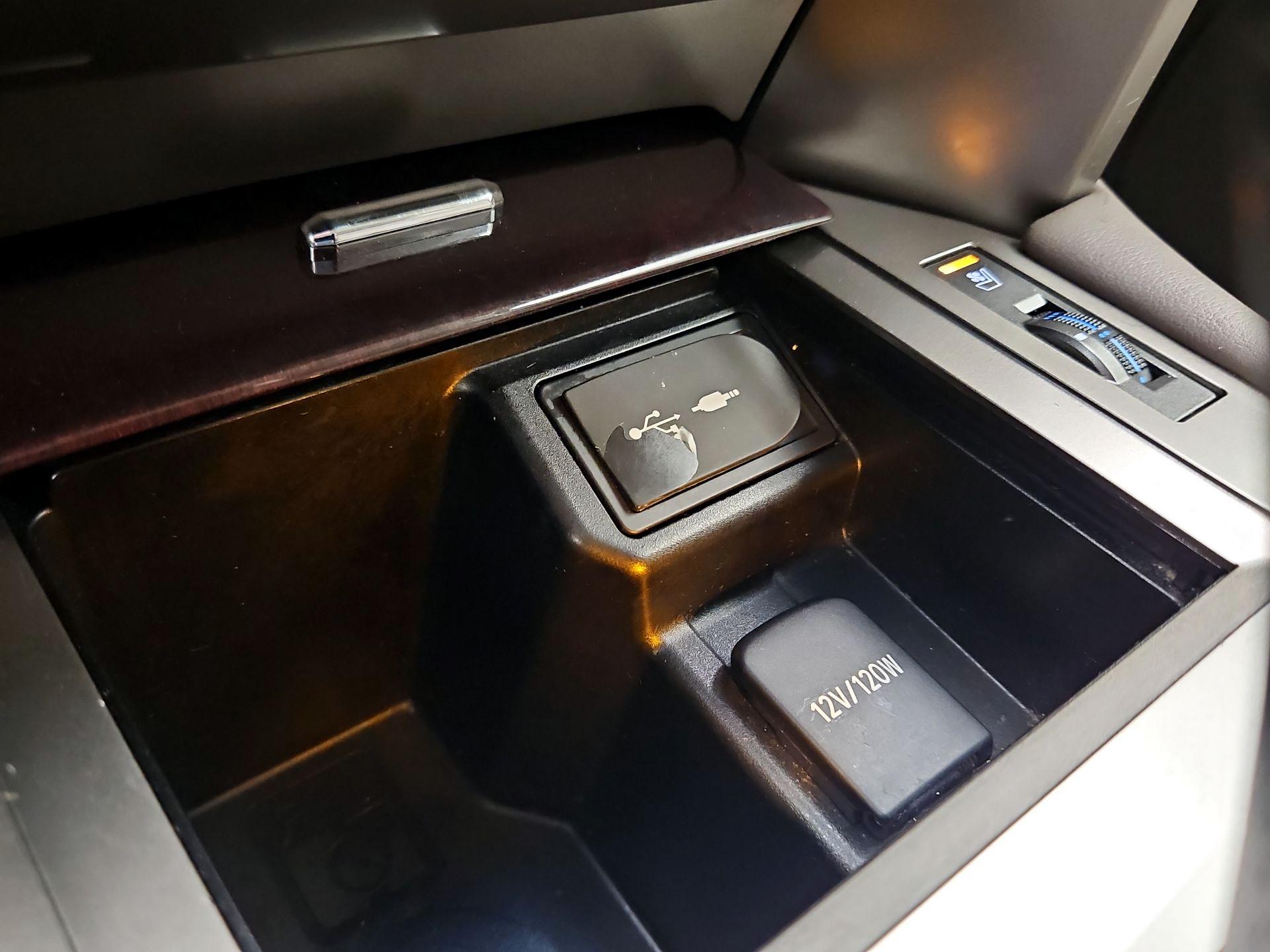 Thumbnail: 2014 Lexus GX - 19