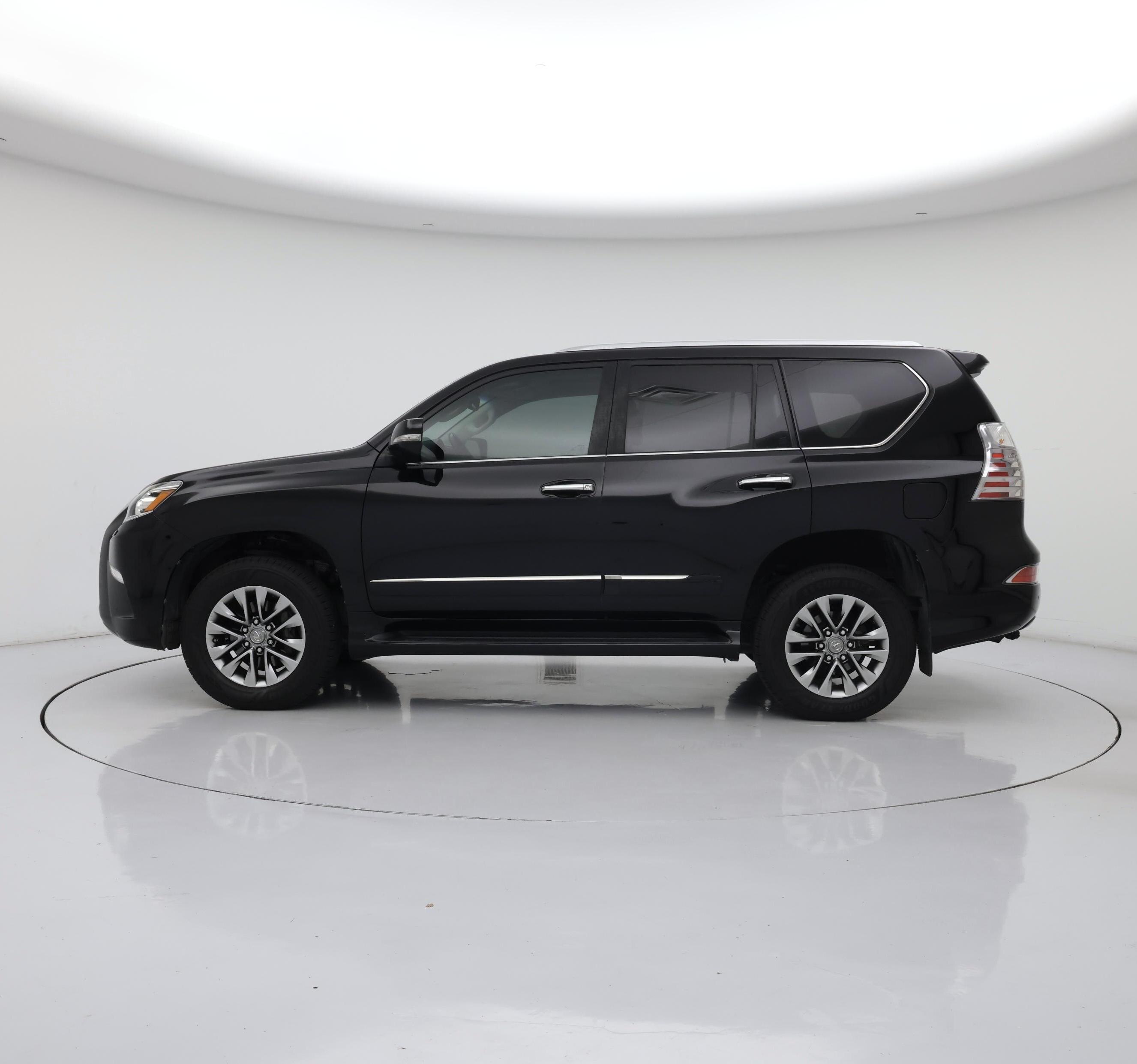 Thumbnail: 2014 Lexus GX - 3
