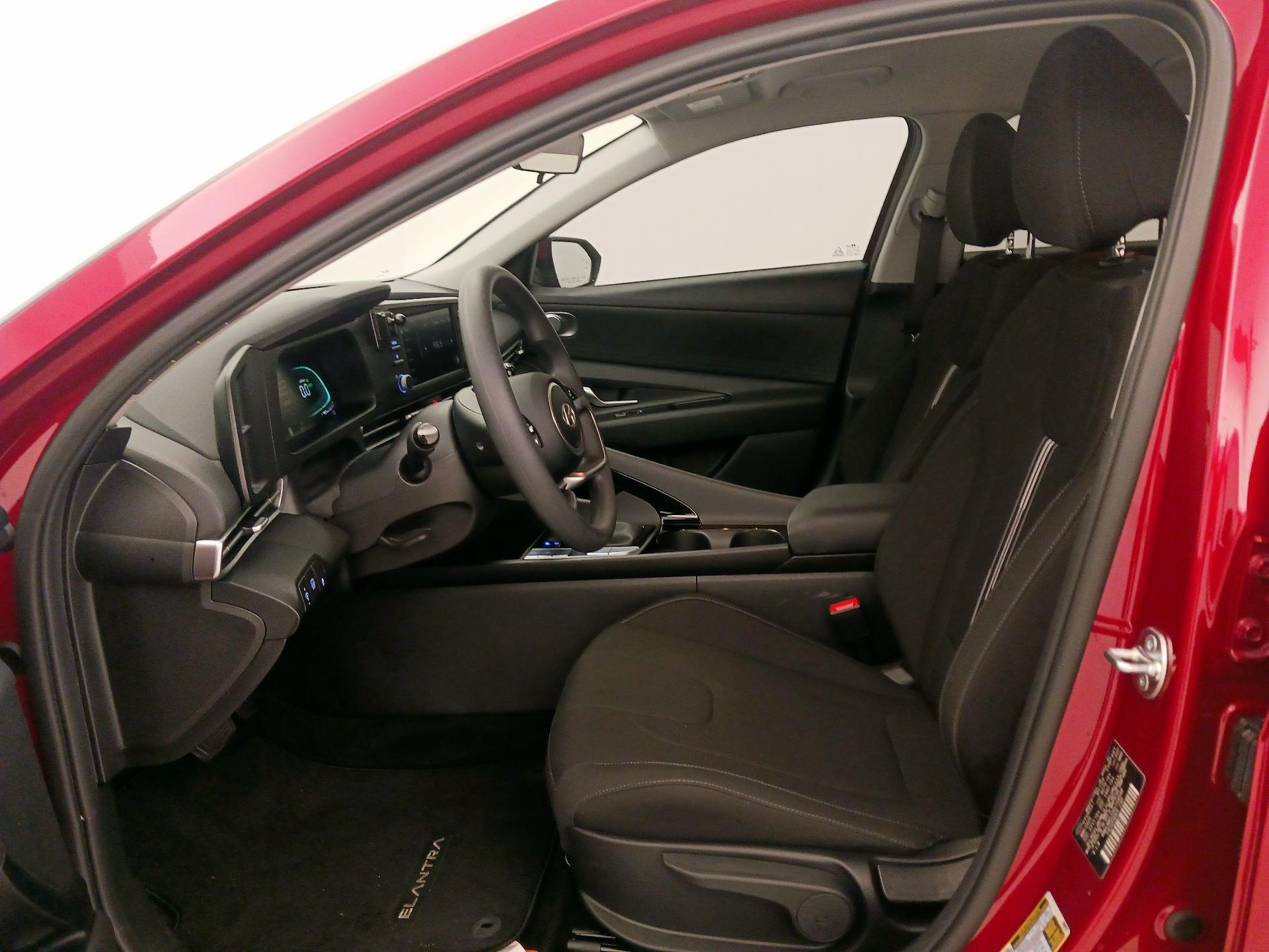 Thumbnail: 2025 Hyundai Elantra - 11