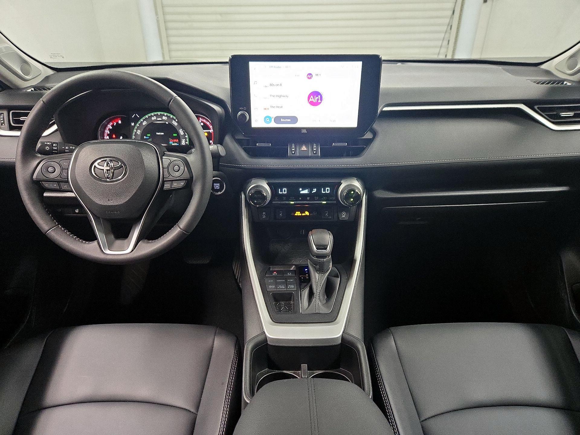 Thumbnail: 2025 Toyota RAV4 - 9