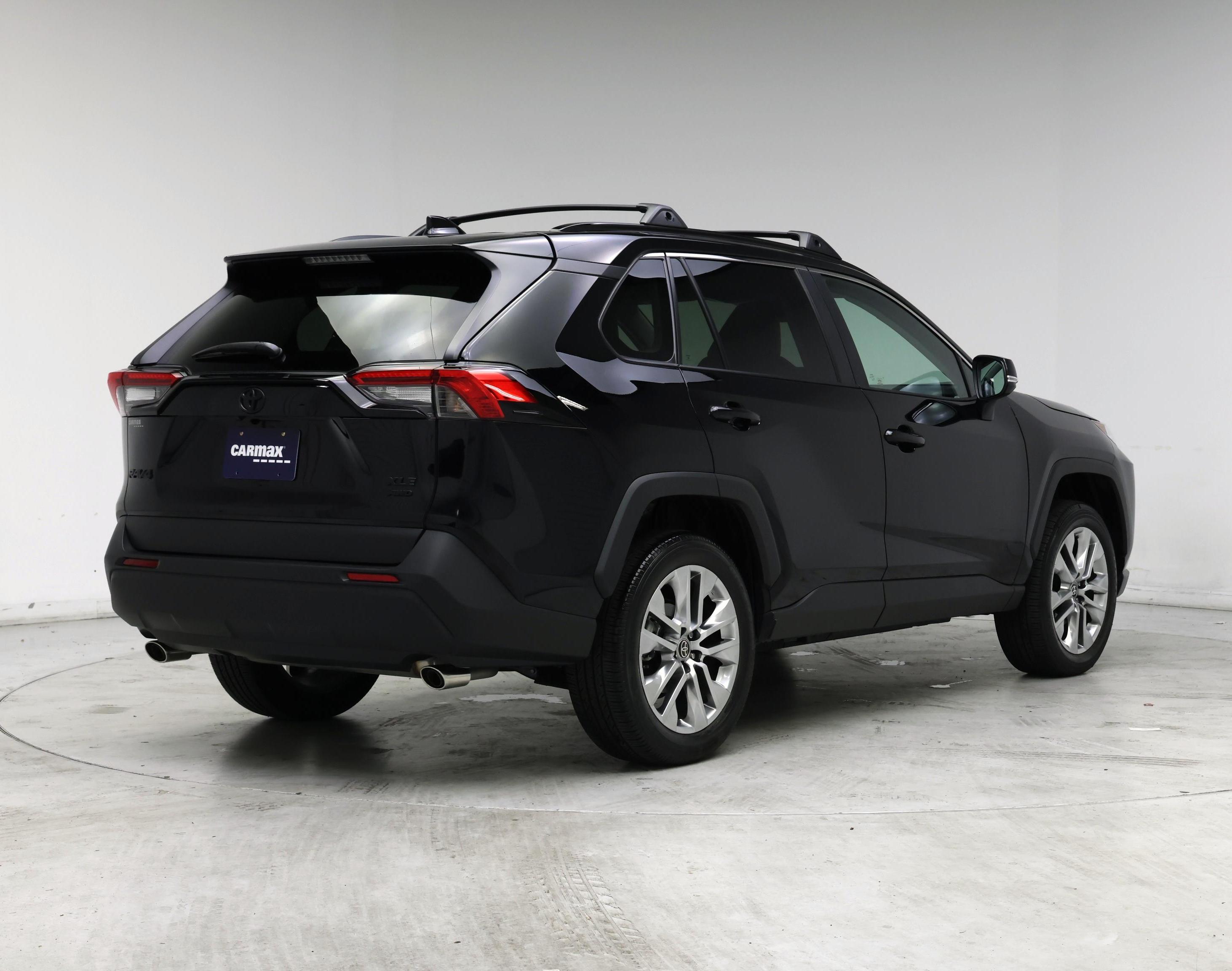 Thumbnail: 2025 Toyota RAV4 - 8