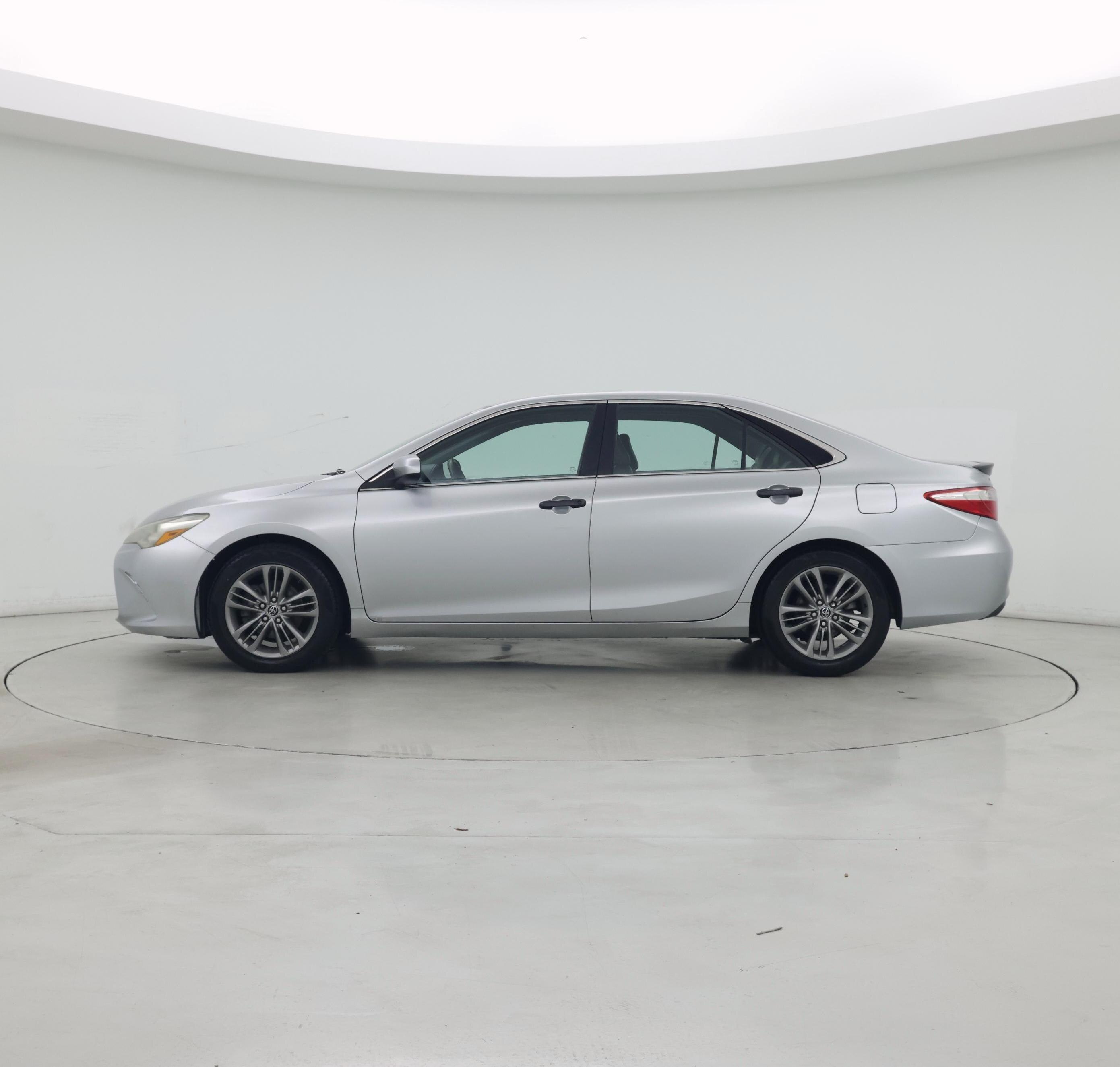 Thumbnail: 2015 Toyota Camry - 3