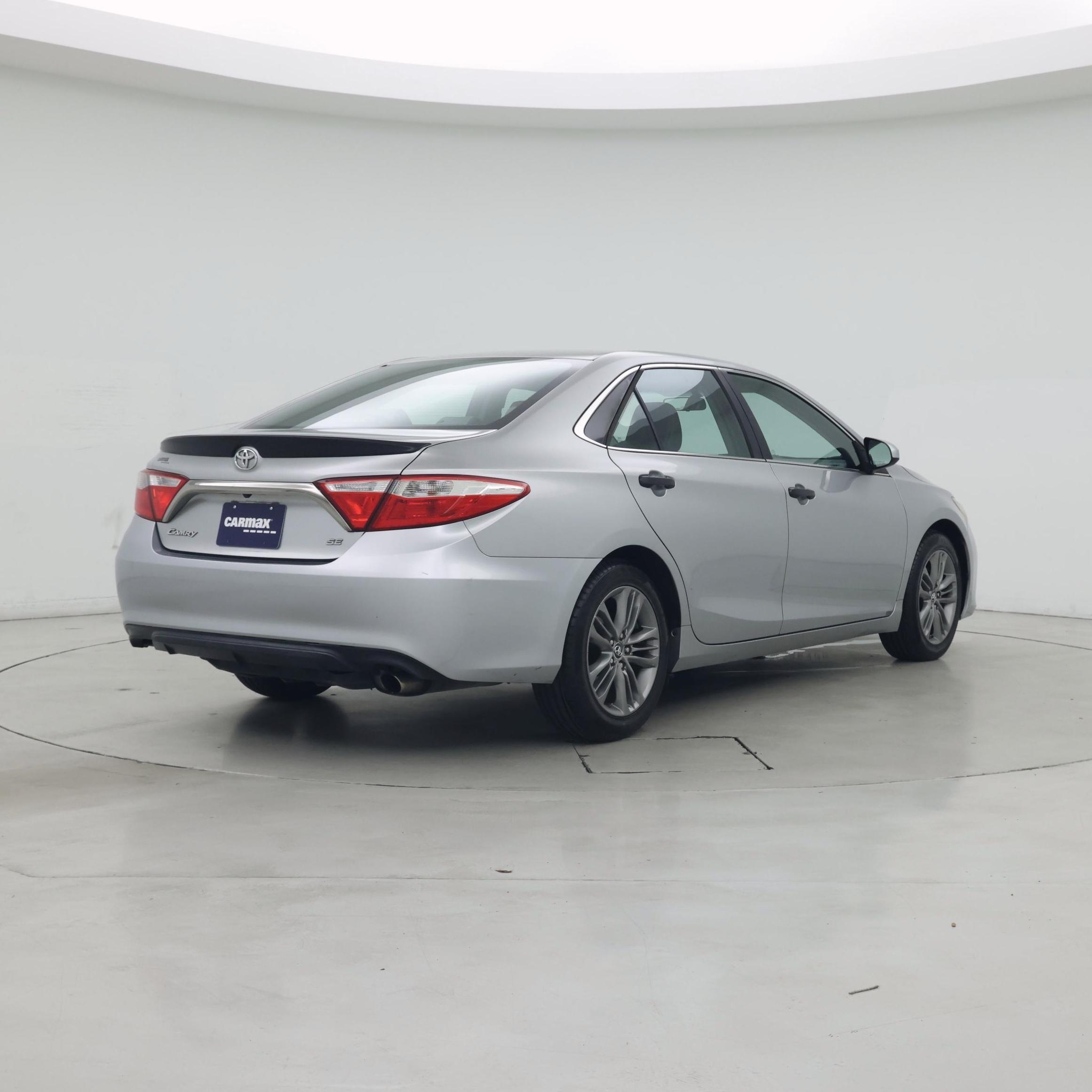 Thumbnail: 2015 Toyota Camry - 8