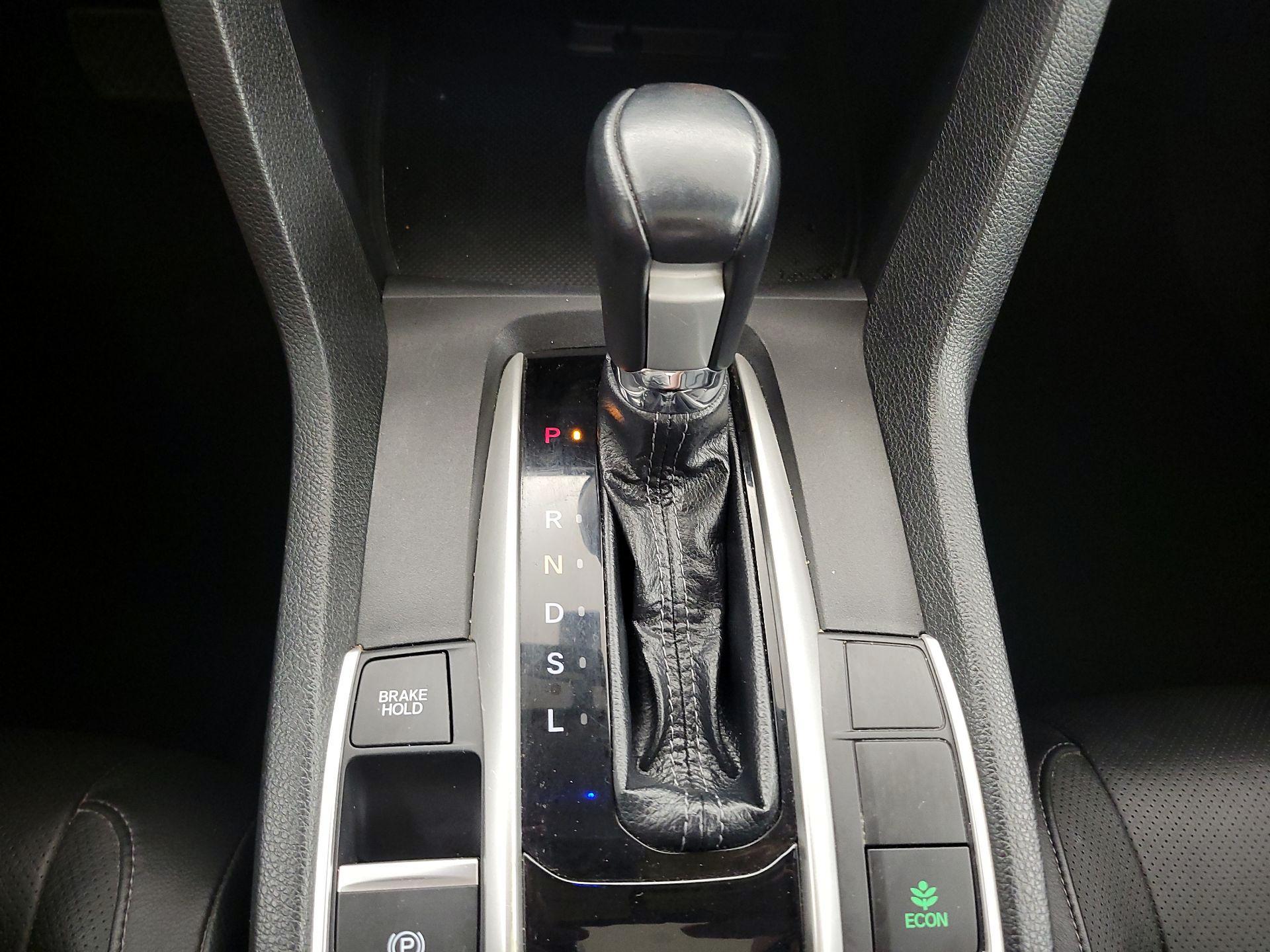Thumbnail: 2018 Honda Civic - 17