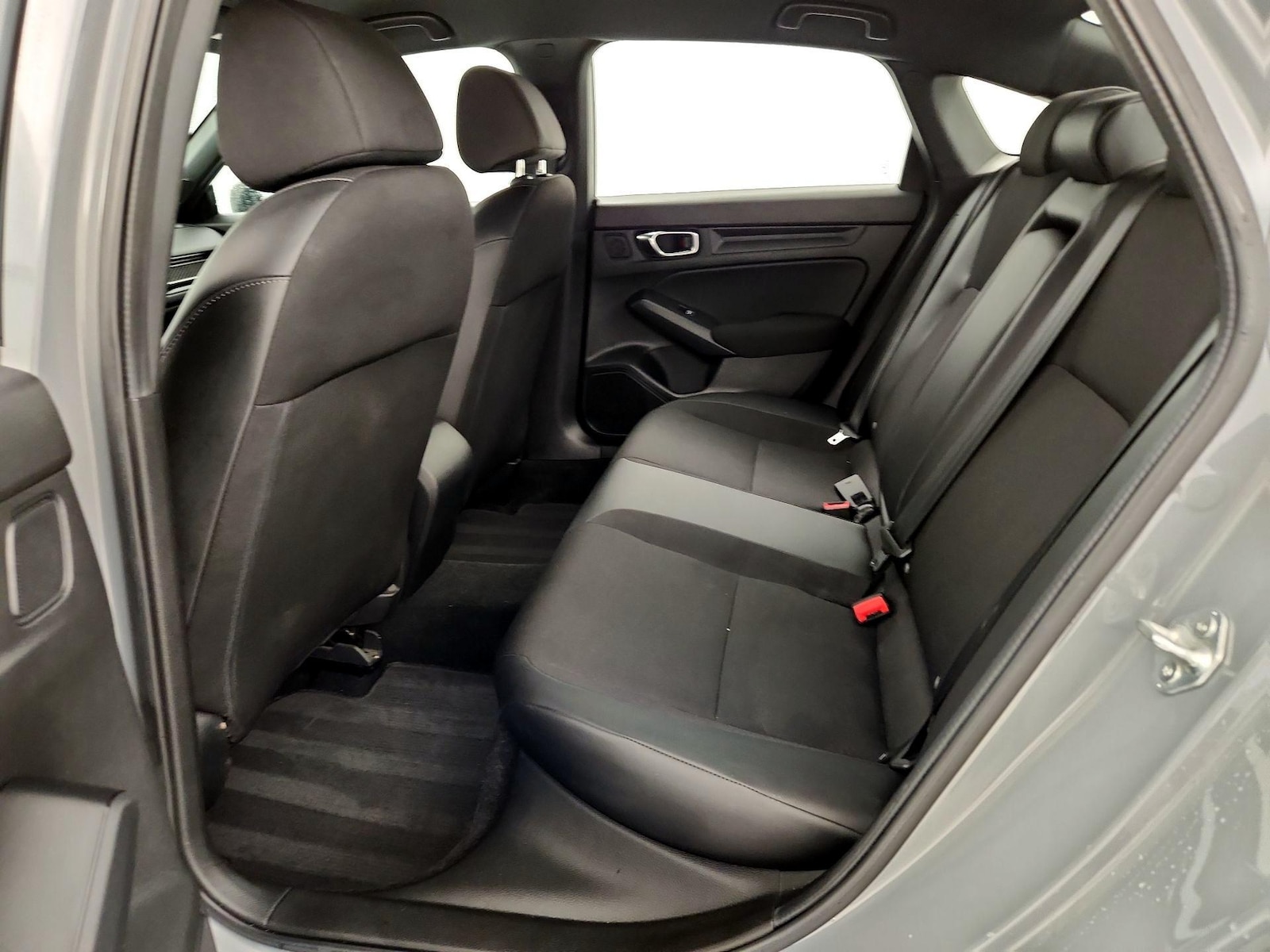 2025 Honda Civic Sport - Photo 20