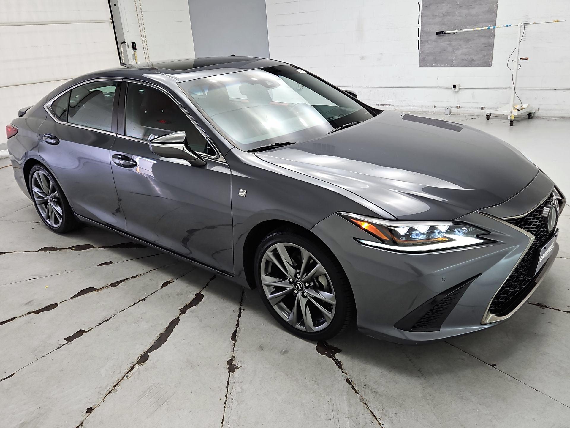 Gray 2019 Lexus ES Sedan Front-Wheel Drive Automatic