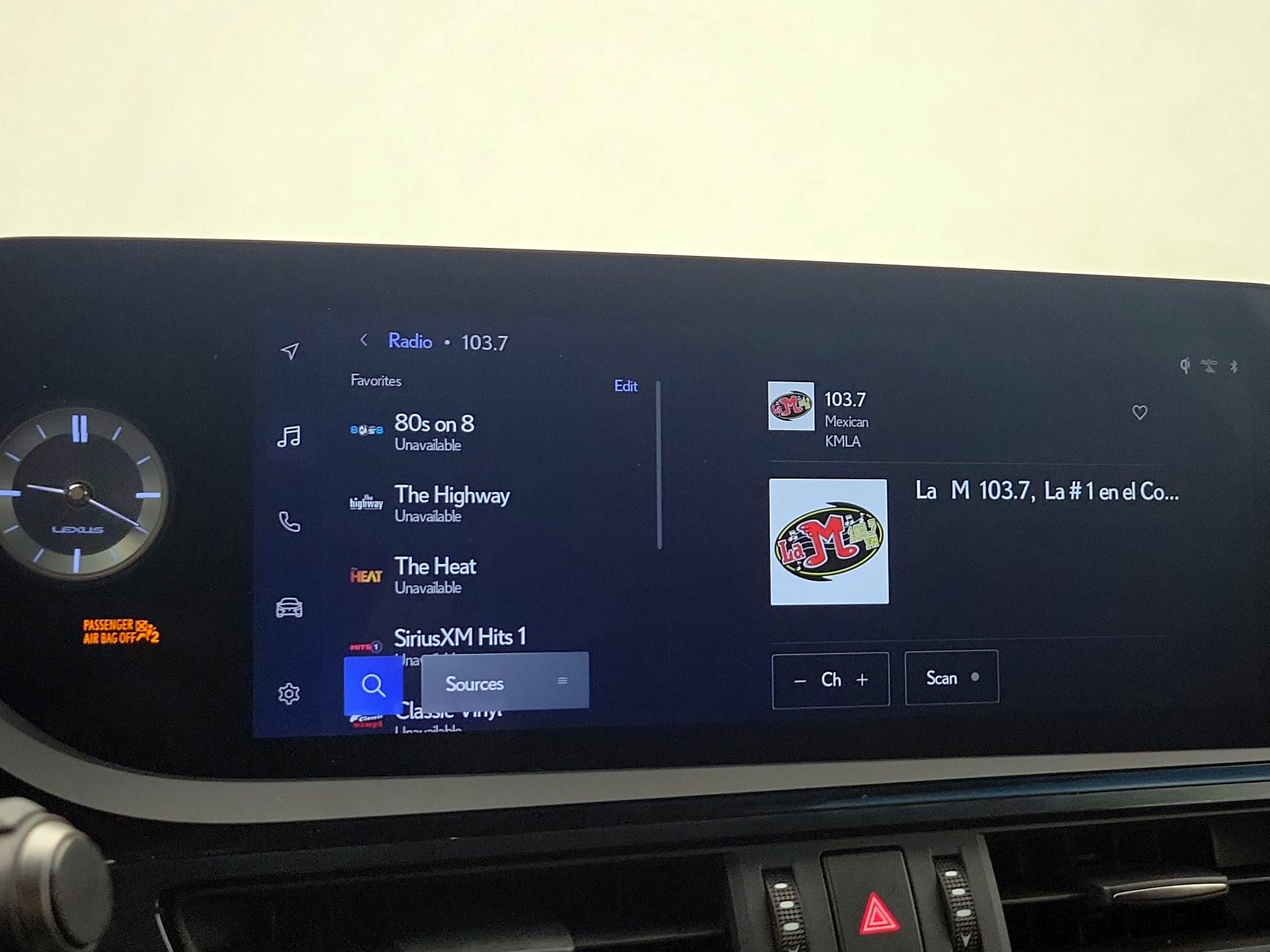 Thumbnail: 2023 Lexus ES - 15
